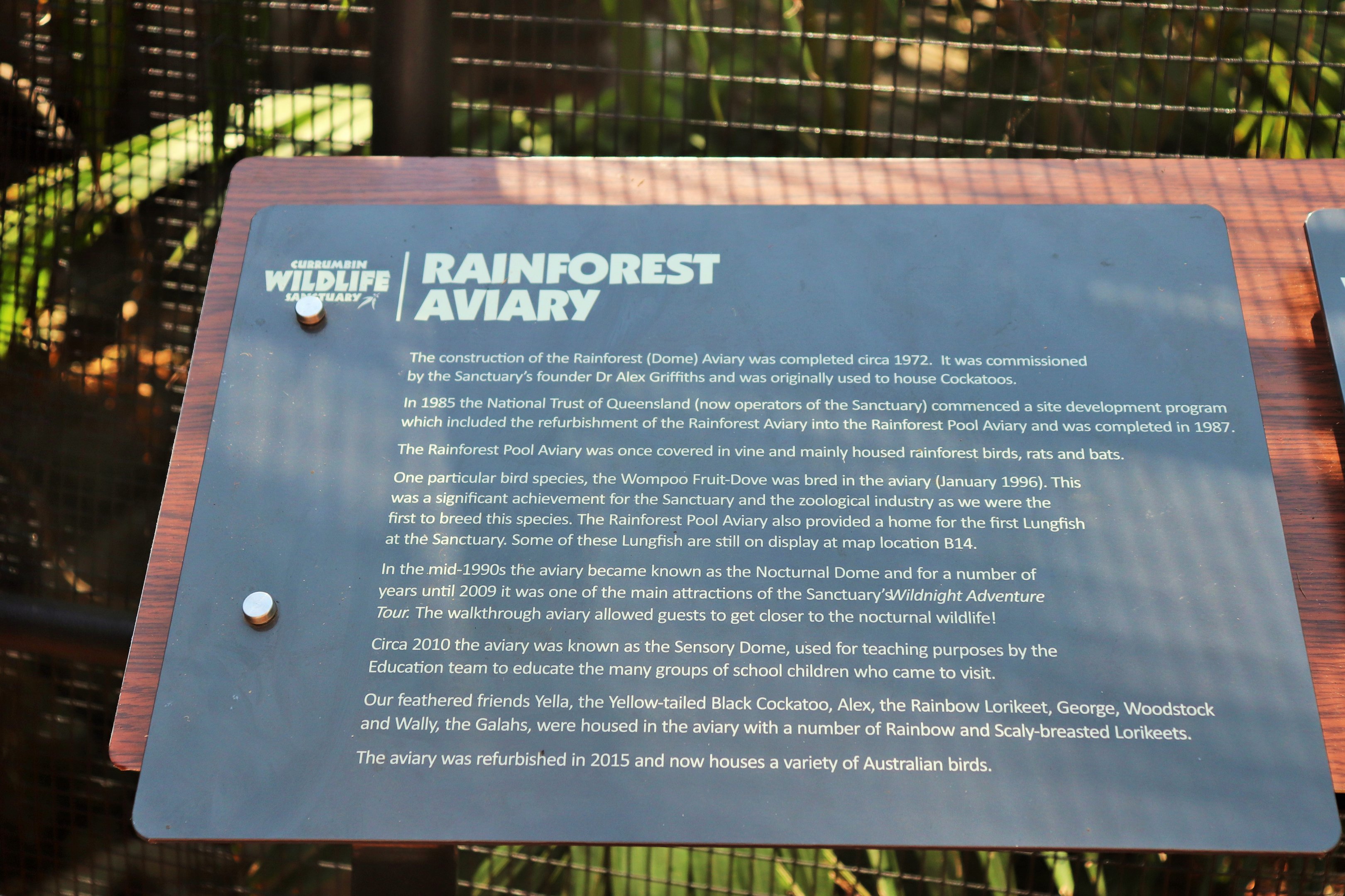 Rainforest Dome Aviary Sign