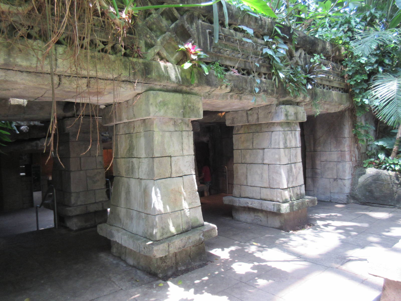 Rainforest Pyramid - Temple Theme