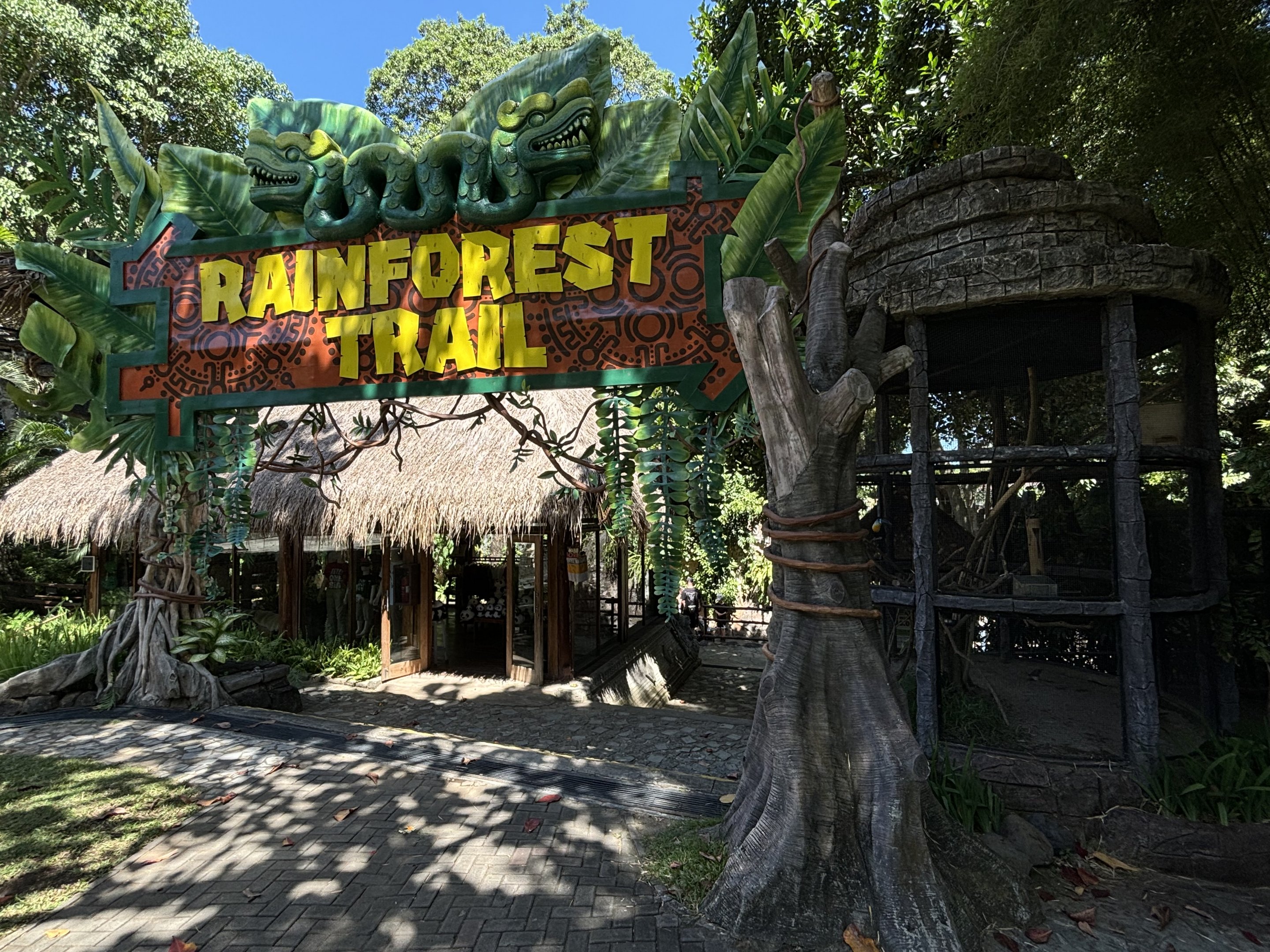 Rainforest Trail - entrance