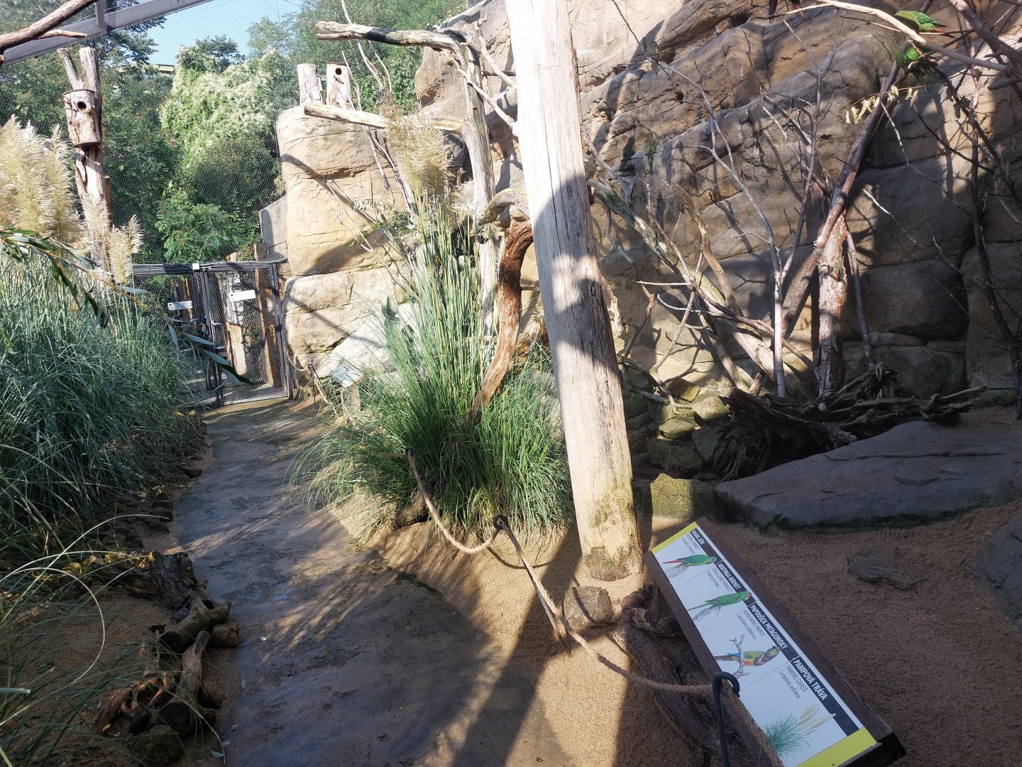 Rakos house - Patagonian aviary