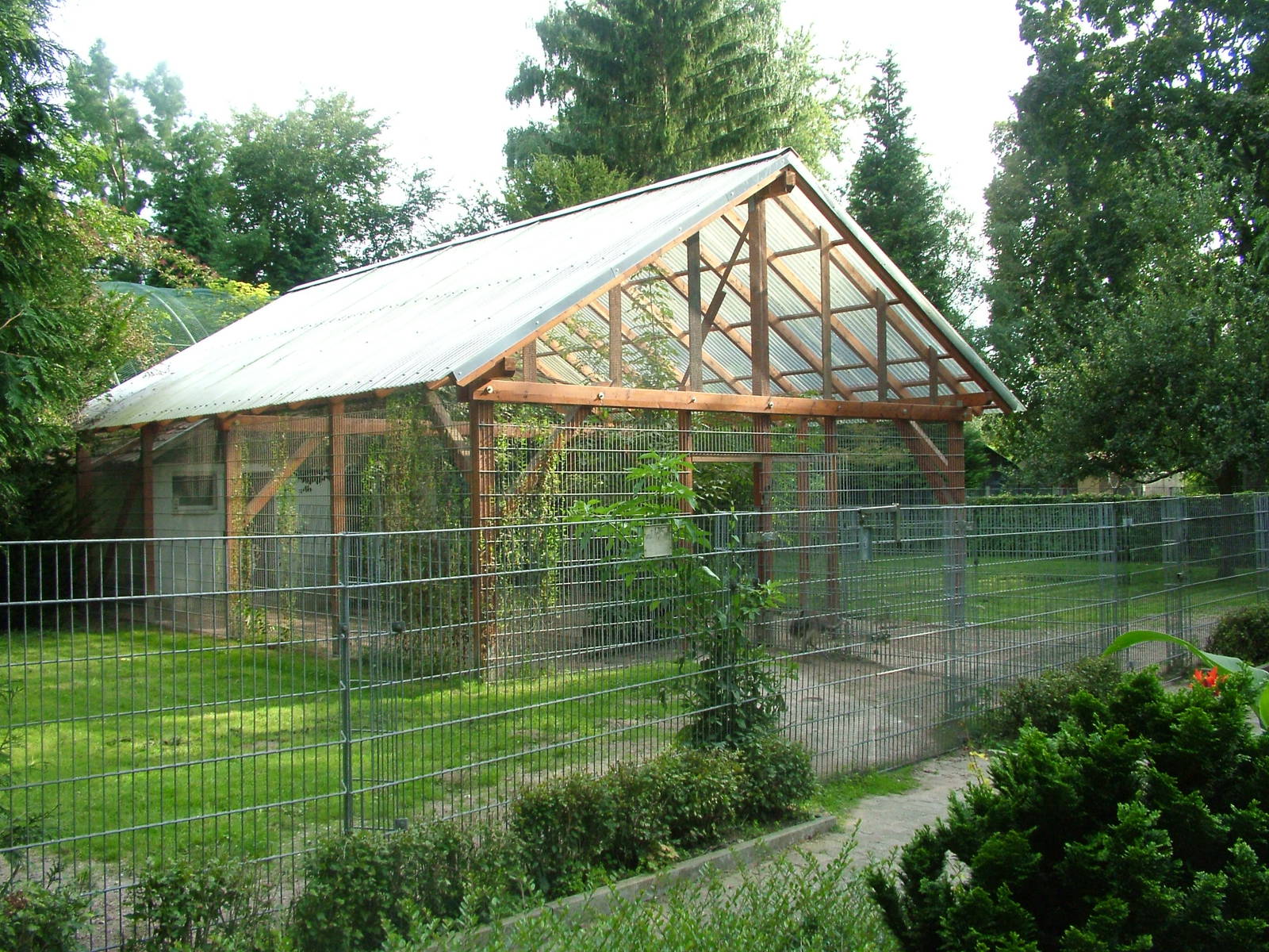 Ratite Housing at Vogelpark Leopoldshafen, 03/09/10