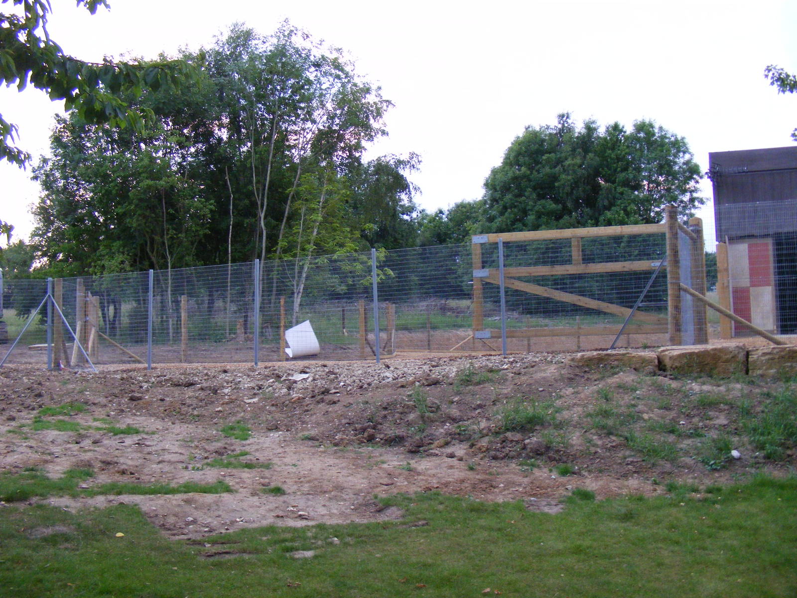 Rear hardstanding at Wanyama Reserve at Chessington Zoo, 25 June 2010