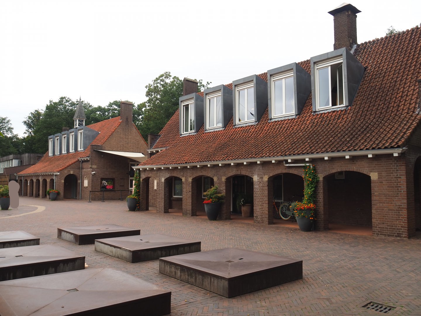 Reception building, 2023-08-17