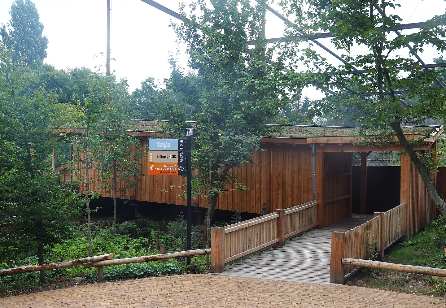 Reconstructed Taiga aviary - Main viewing shelter, 2022-08-20