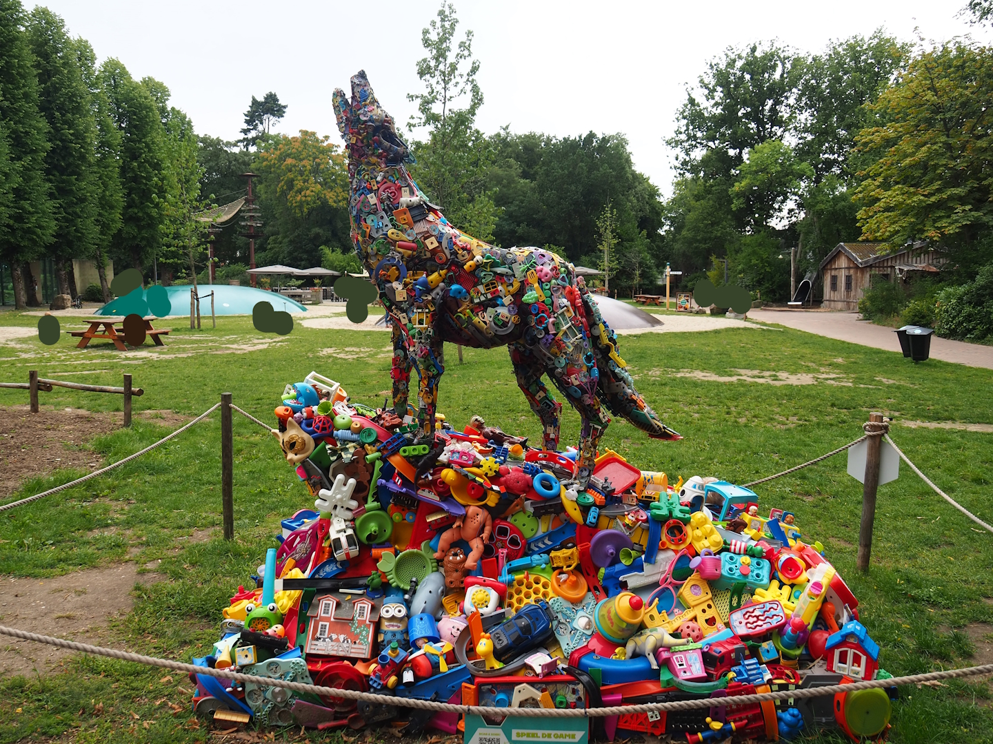 Recycled materials artwork exhibition - Wolf statue made from old plastic toys, 2023-08-17