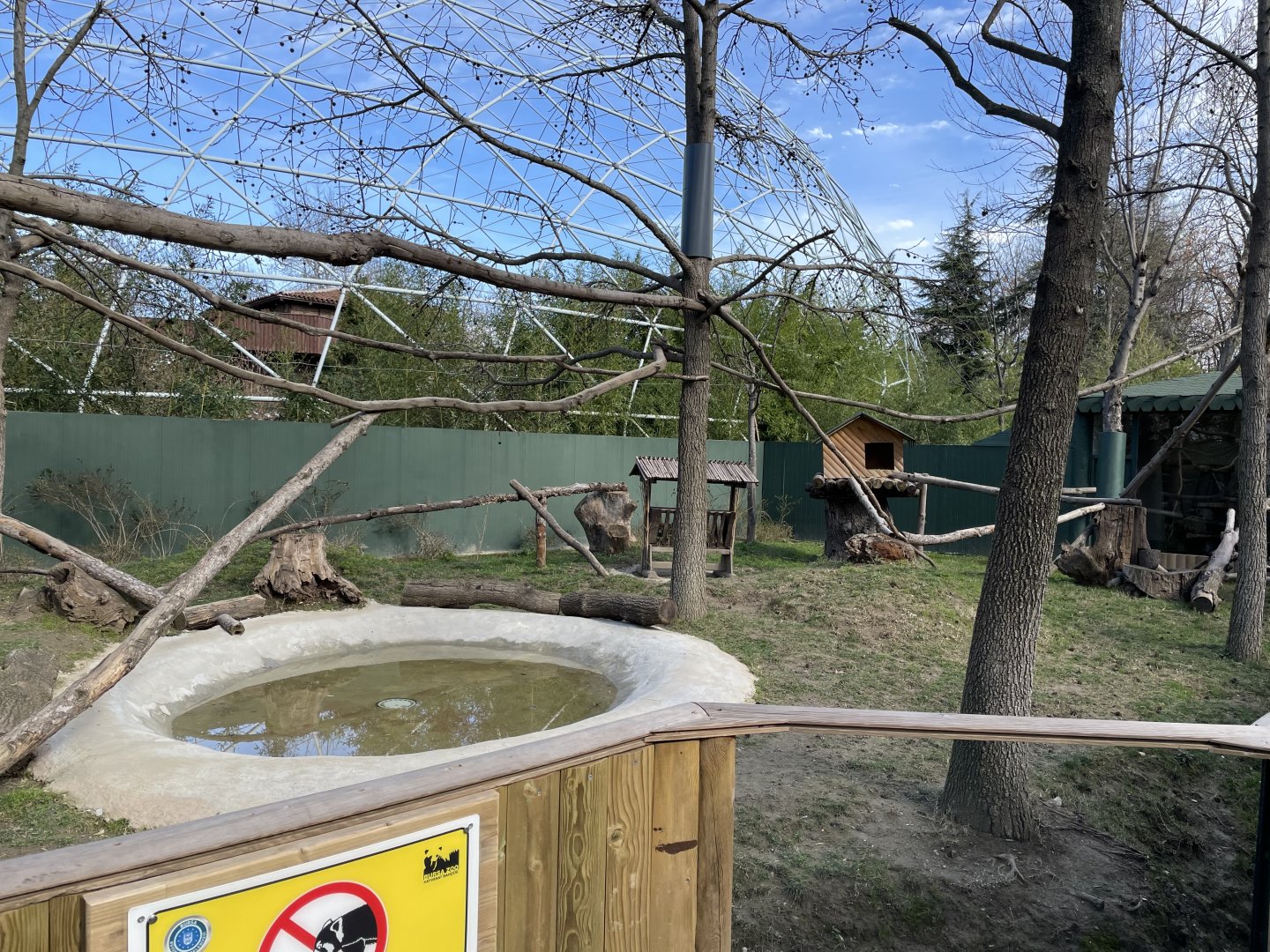 Red panda enclosure