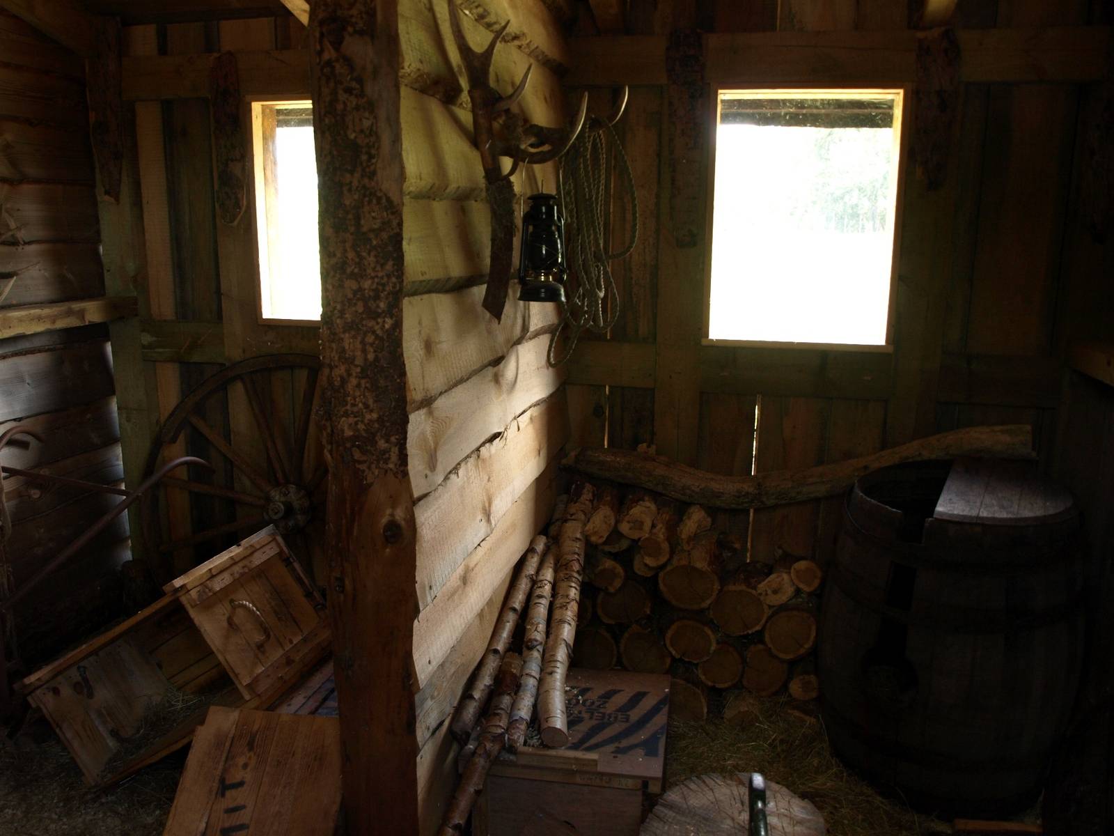 Ree Park - Opossum exhibit