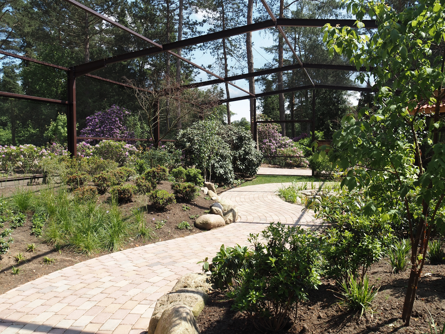 Reich der Mitte aviary - Chinese aviary near entrance and gift shop, 2024-05-21