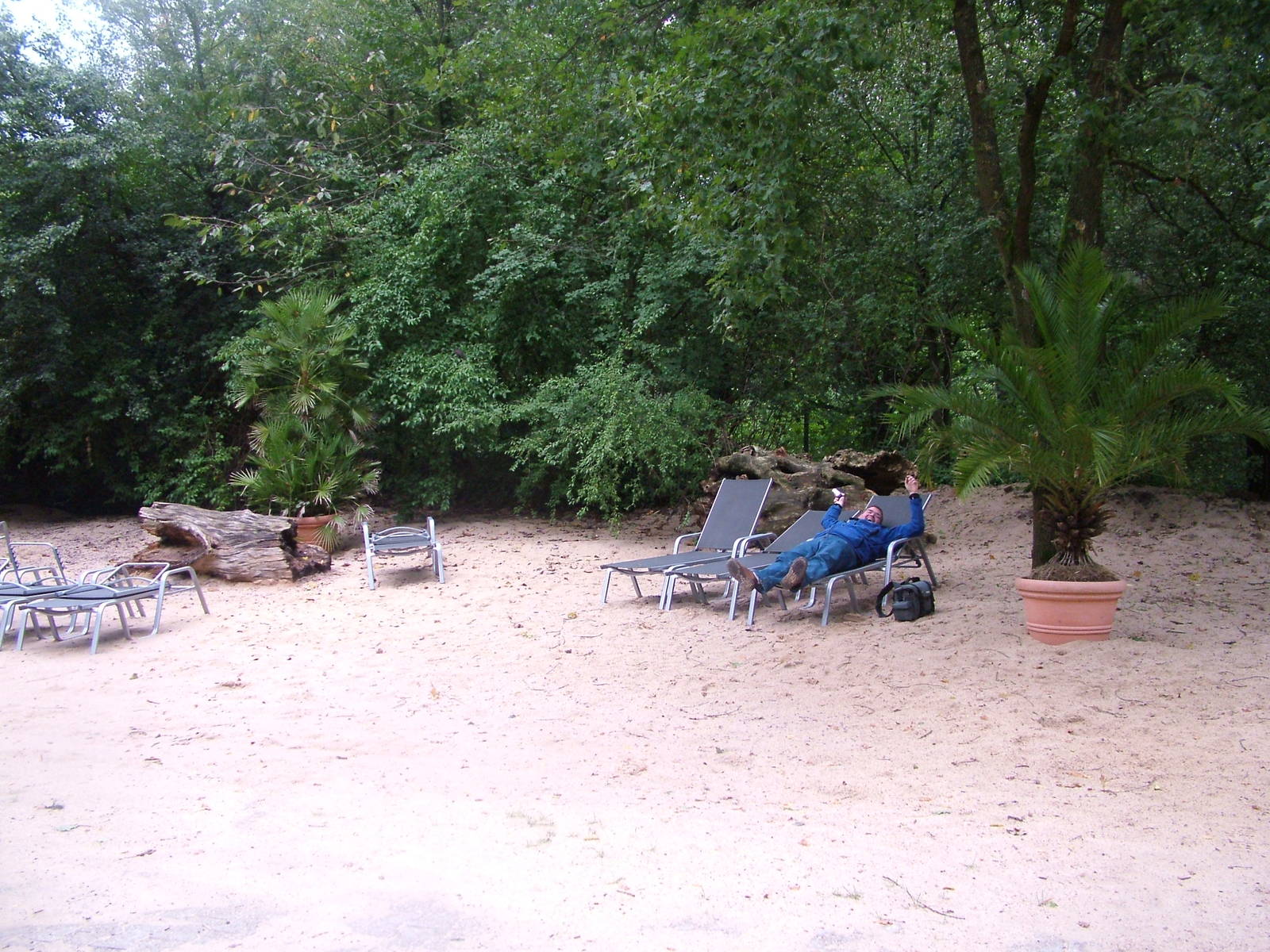 Relaxing on the Beach at Darmstadt, 30/08/10