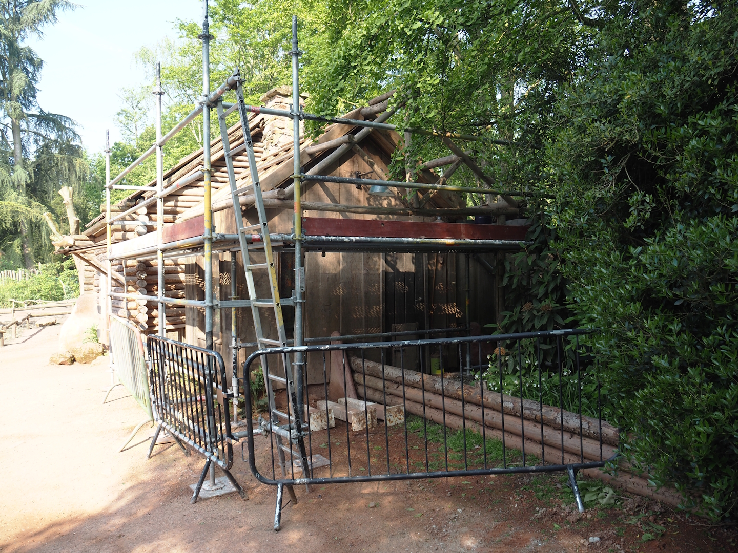 Renovation of former wombat/echidna house, 2024-05-10
