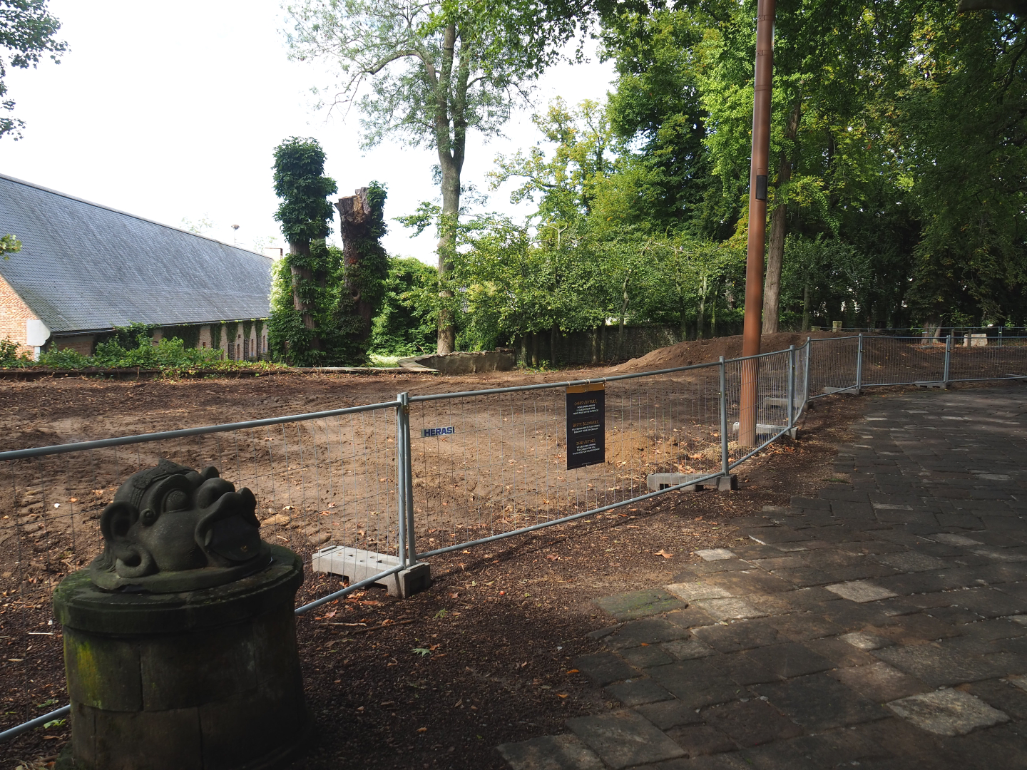 Renovation of gardens between brewery and old abbey tower, 2022-09-15