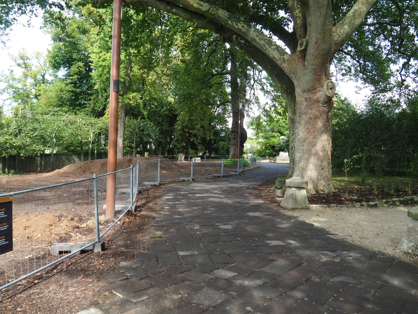 Renovation of gardens between brewery and old abbey tower, 2022-09-15