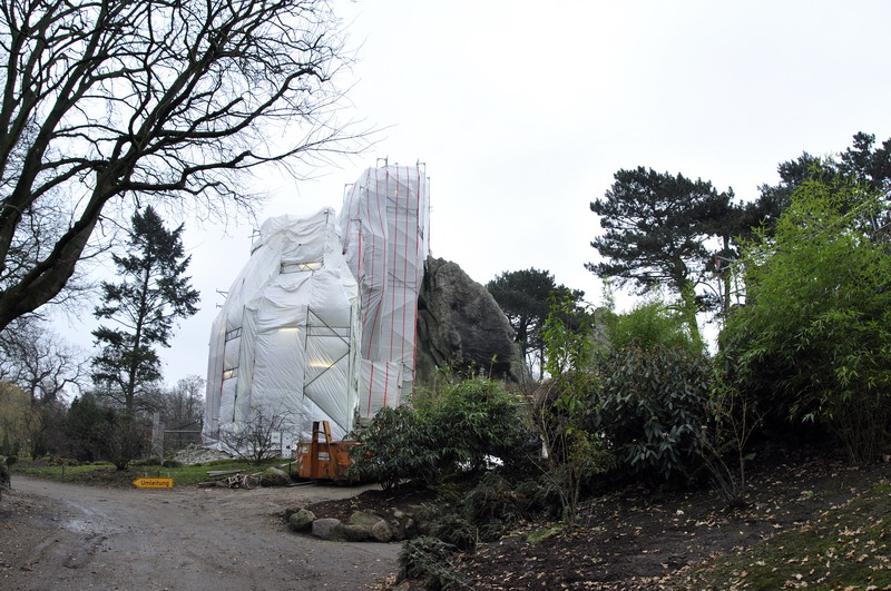 Renovation of the rocks (babary-sheep)