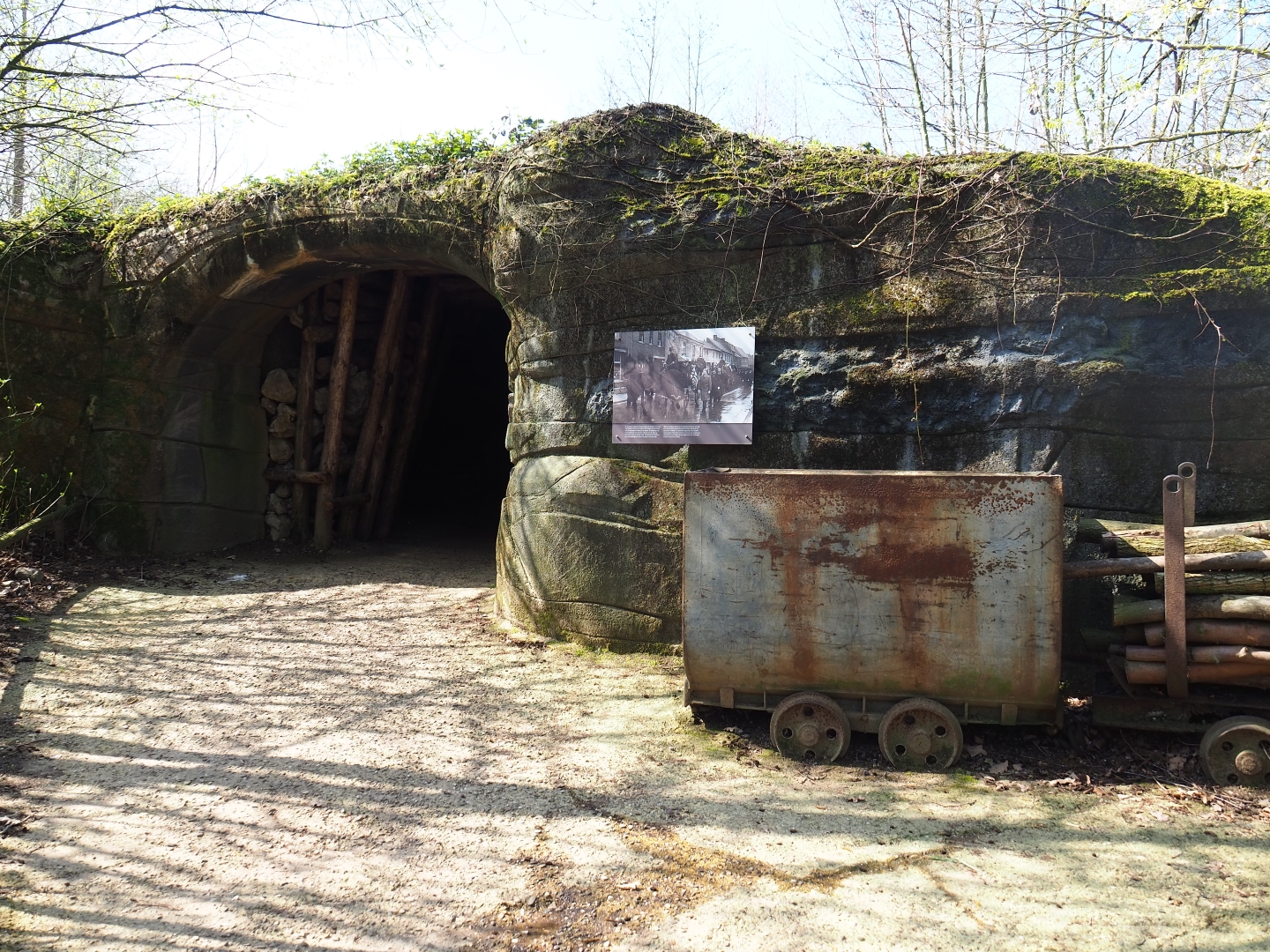 Replica of a coal mine - Exterior, 2019-03-30
