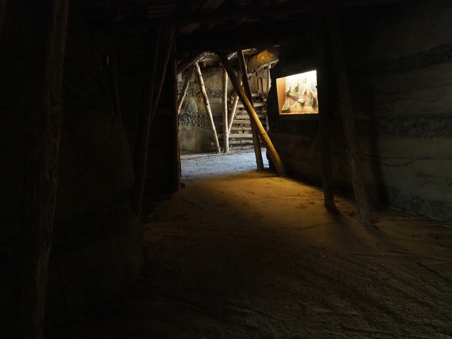 Replica of a coal mine - Interior, 2019-03-30