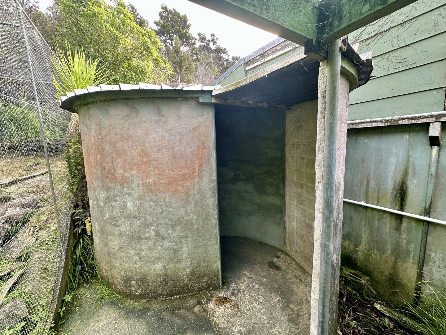 Reptile House (Exit)