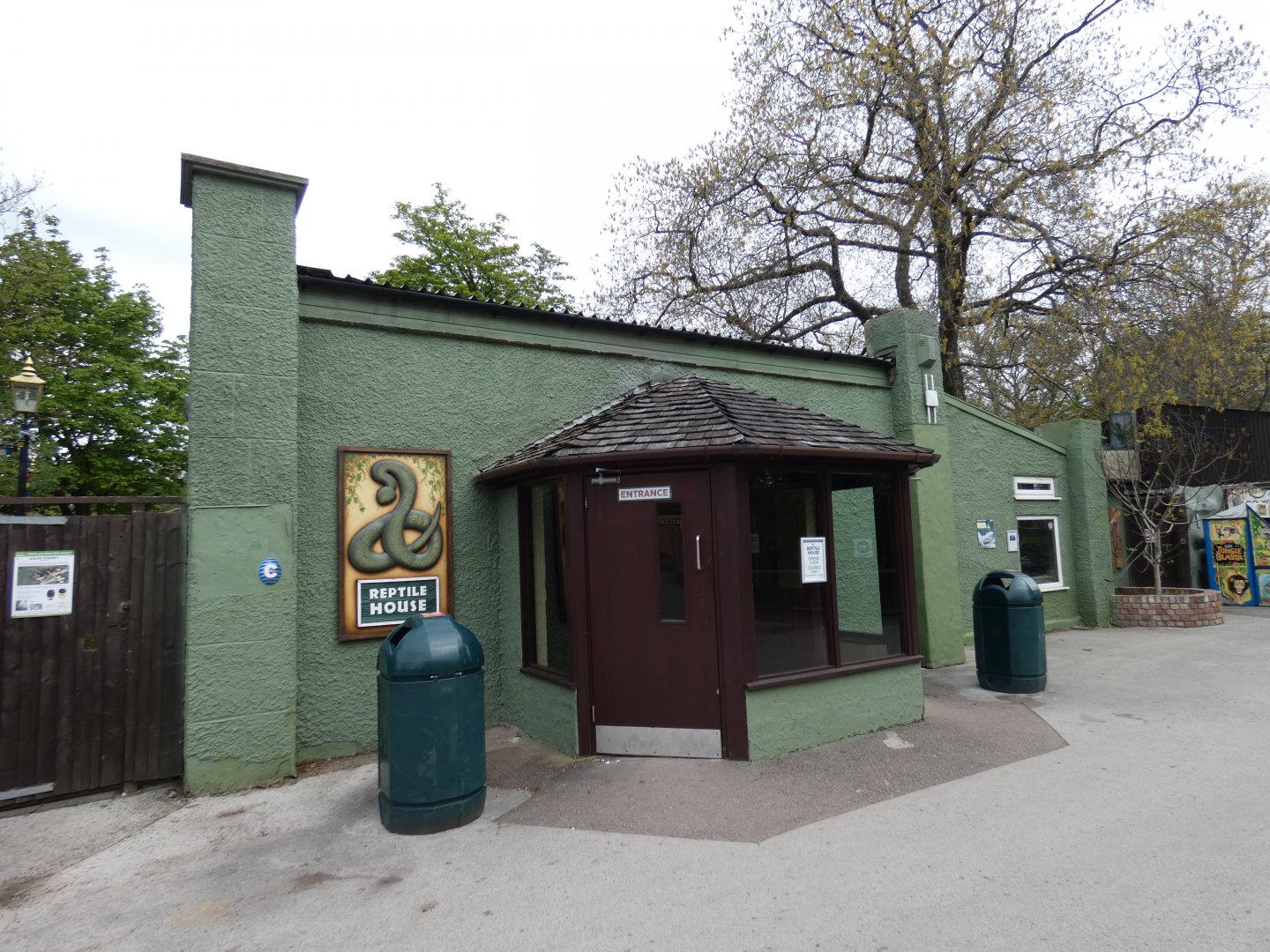 Reptile house exterior