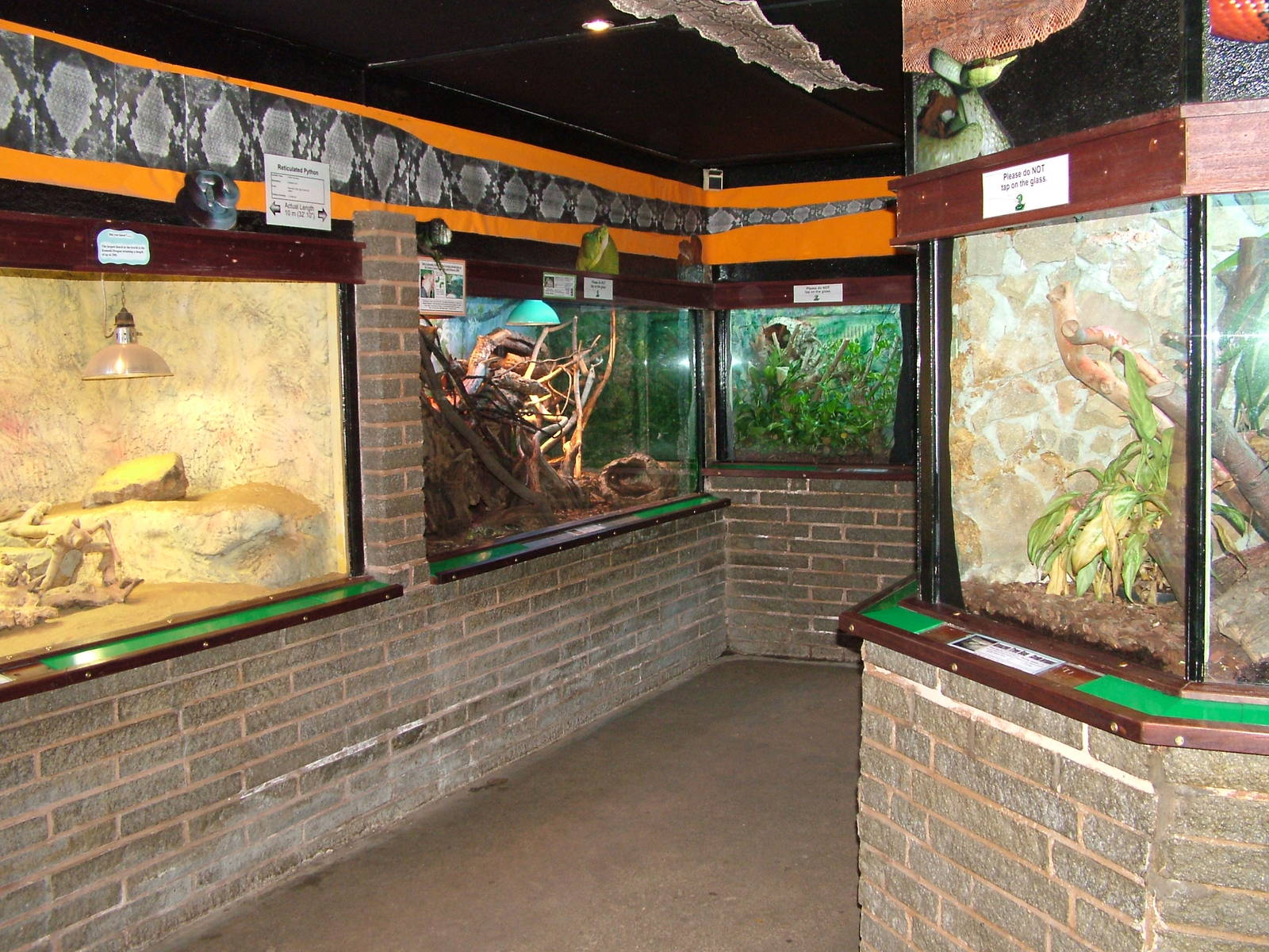 Reptile House interior at Birmingham Nature Centre 28/02/10