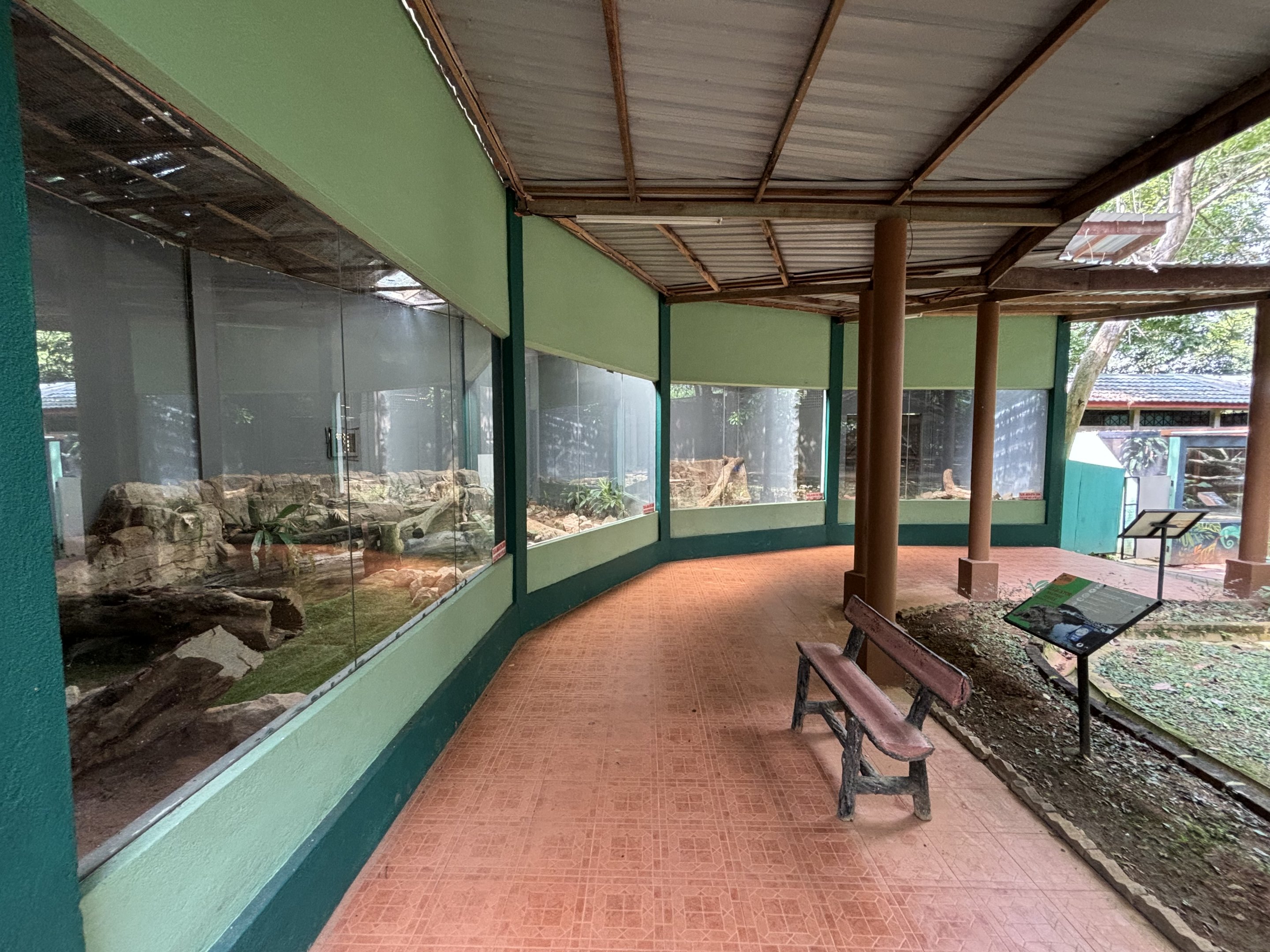 Reptile House - very small