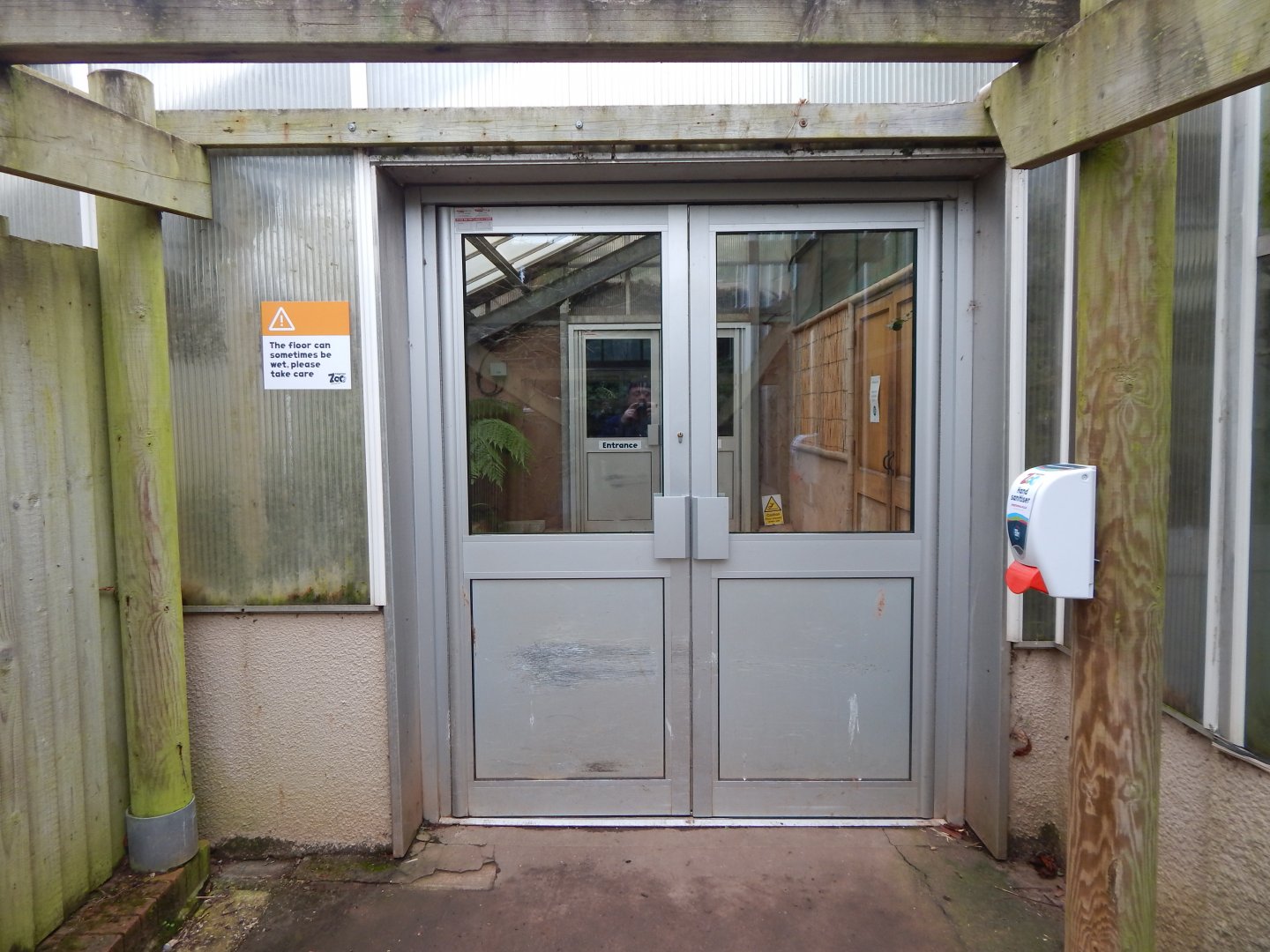 Reptile Tropics entrance 050224