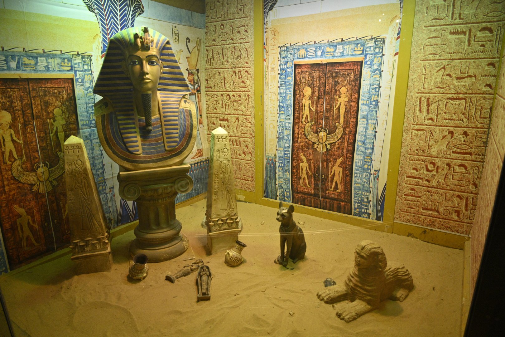 Reptile Wing - The (very Egyptian) Banded Egyptian Cobra Exhibit