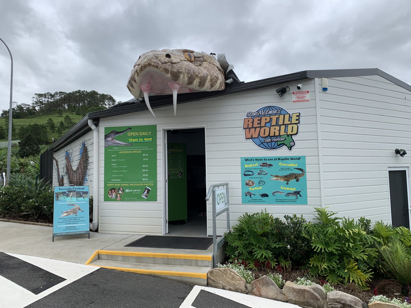 Reptile World Entrance