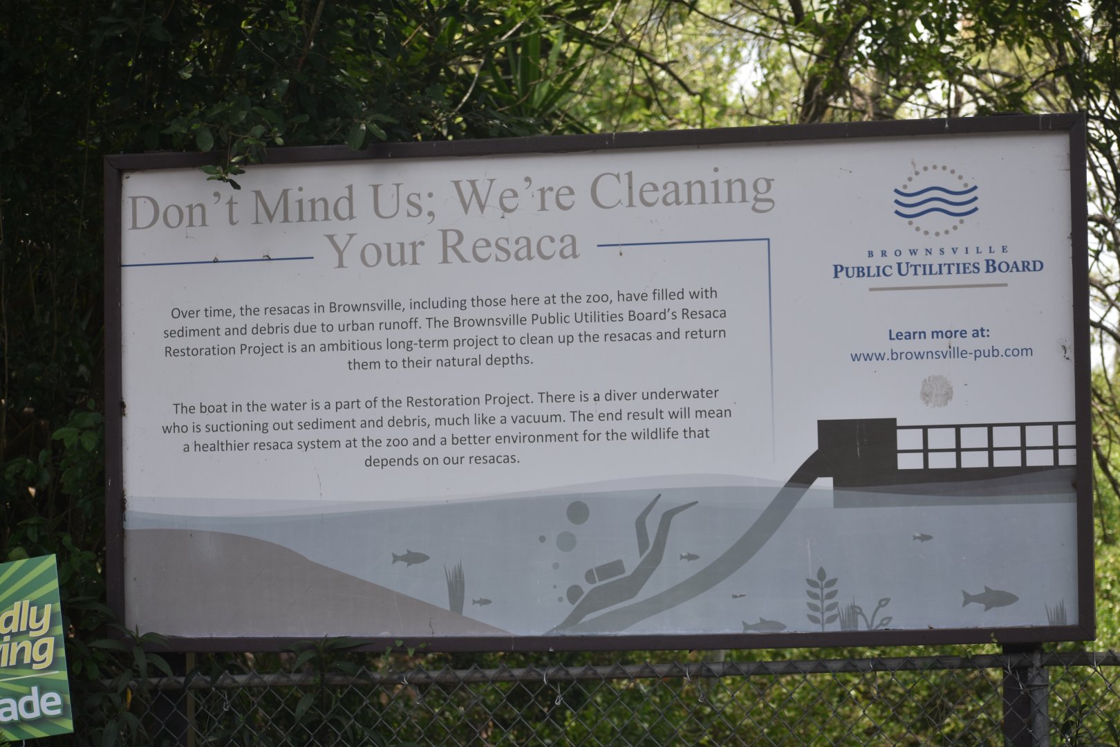 Resaca cleaning sign
