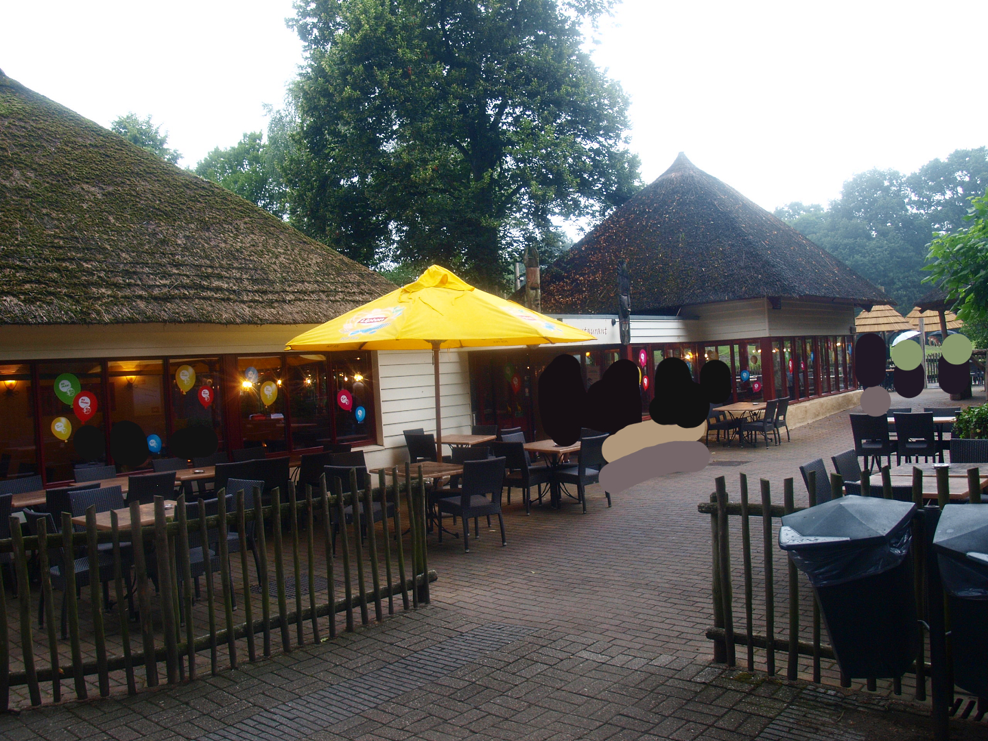 Restaurant building and terrace area, 2015-07-19