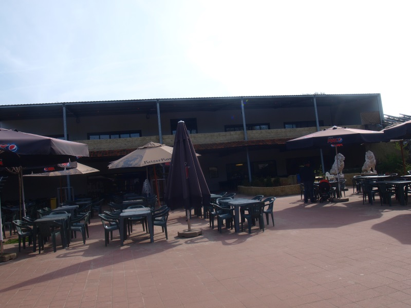 Restaurant building (April 19th, 2015)