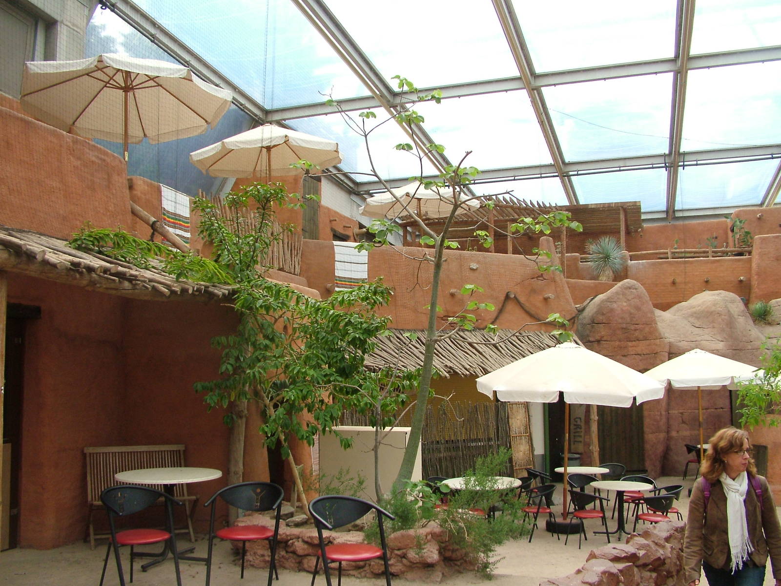 Restaurant in Burgers Desert at Burgers Zoo Arnhem, 29/08/10