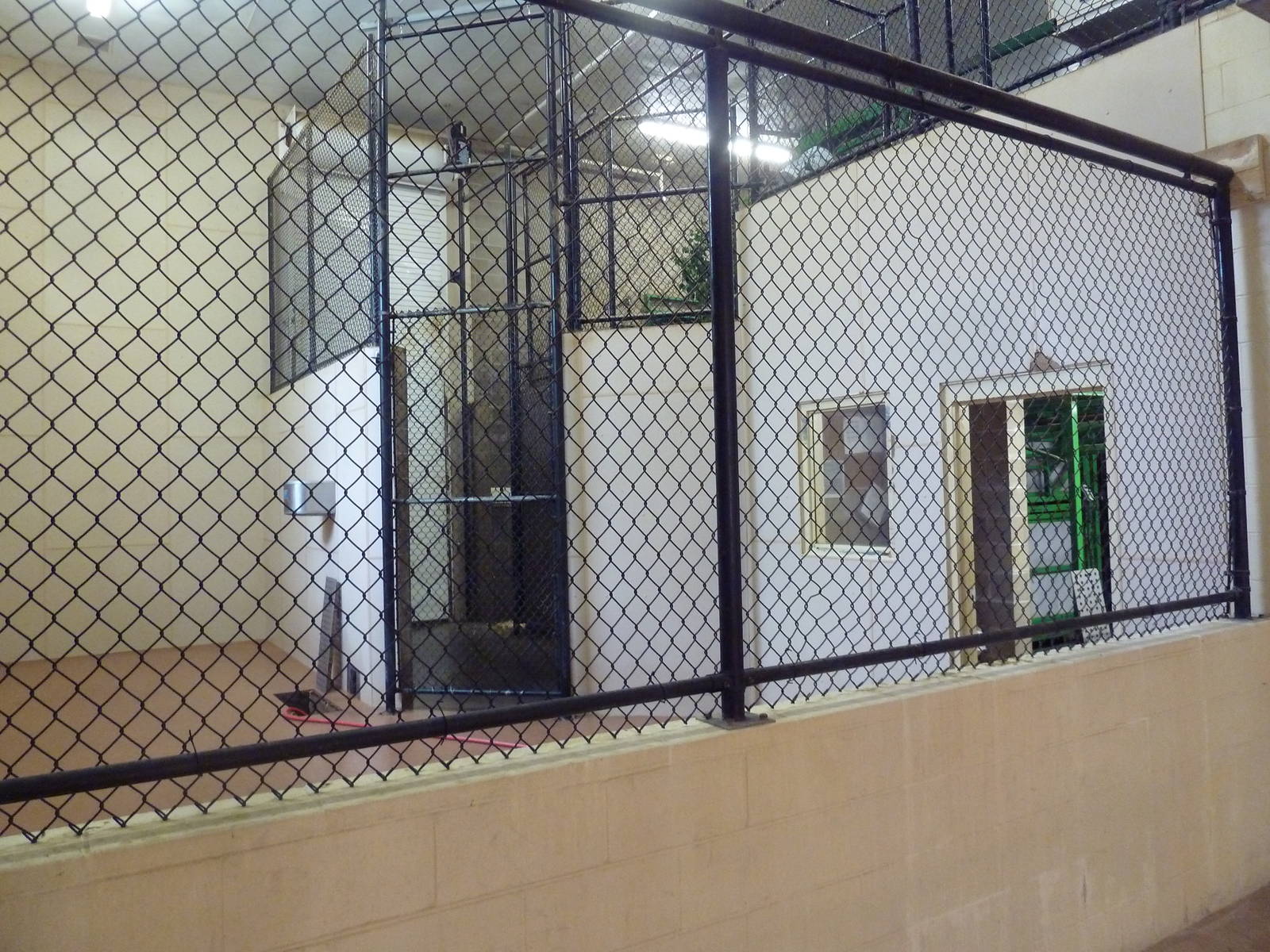 Reticulated Giraffe Barn