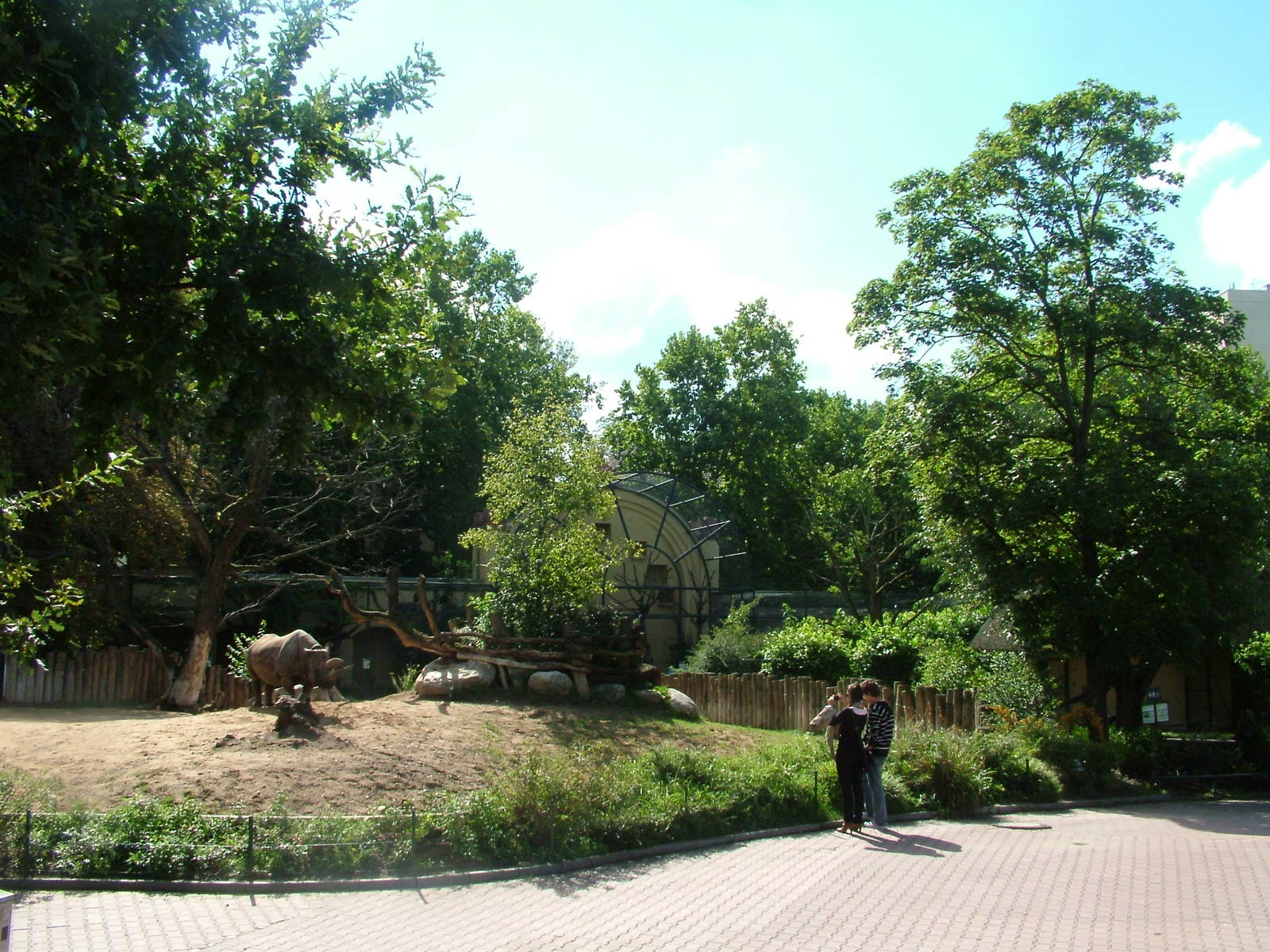 Rhino Paddock and Bird of Prey Aviaries at Frankfurt 31/08/10