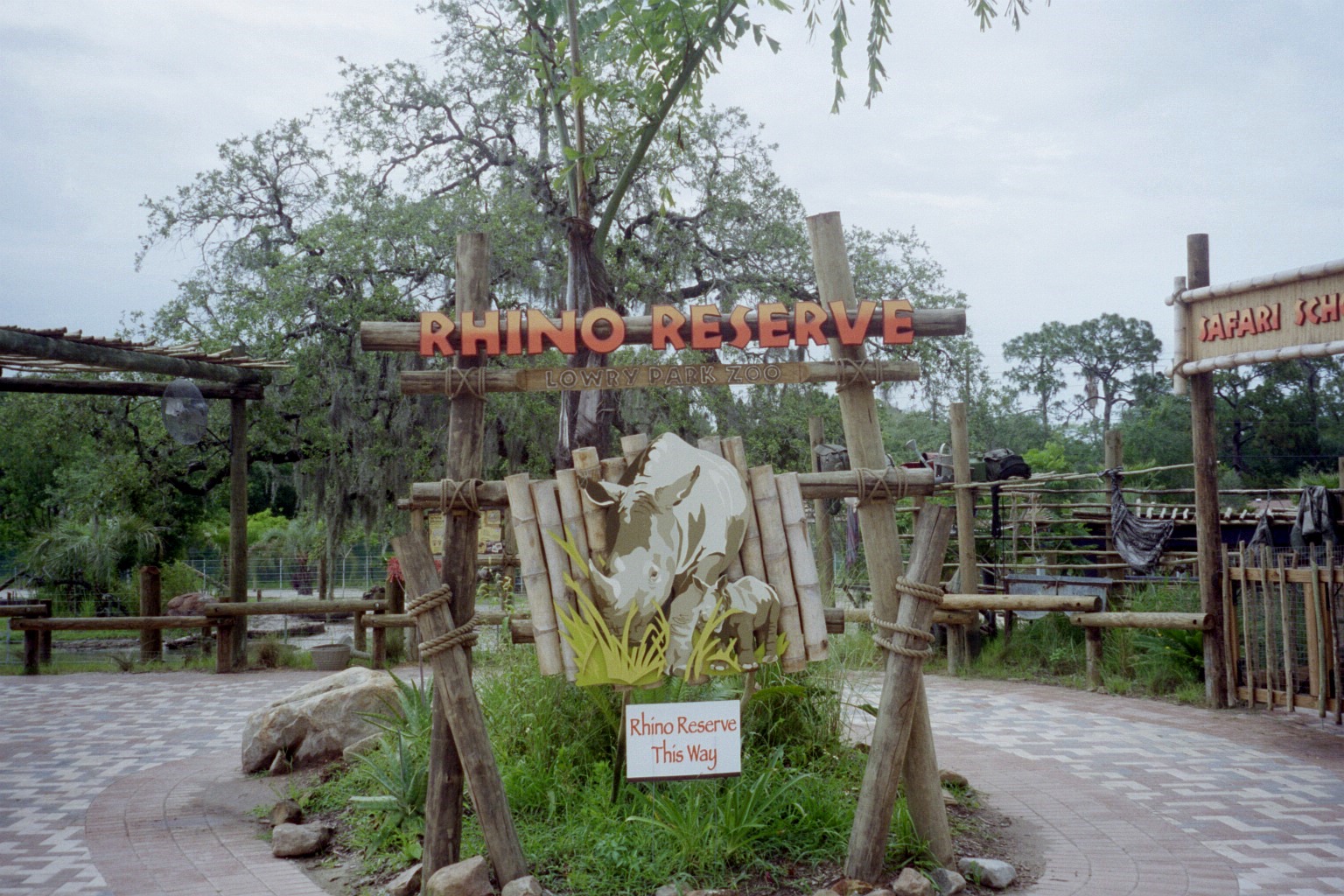 Rhino Reserve Entrance - Safari Wild