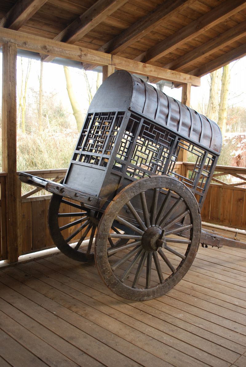 Rickshaw at the Hulman-temple