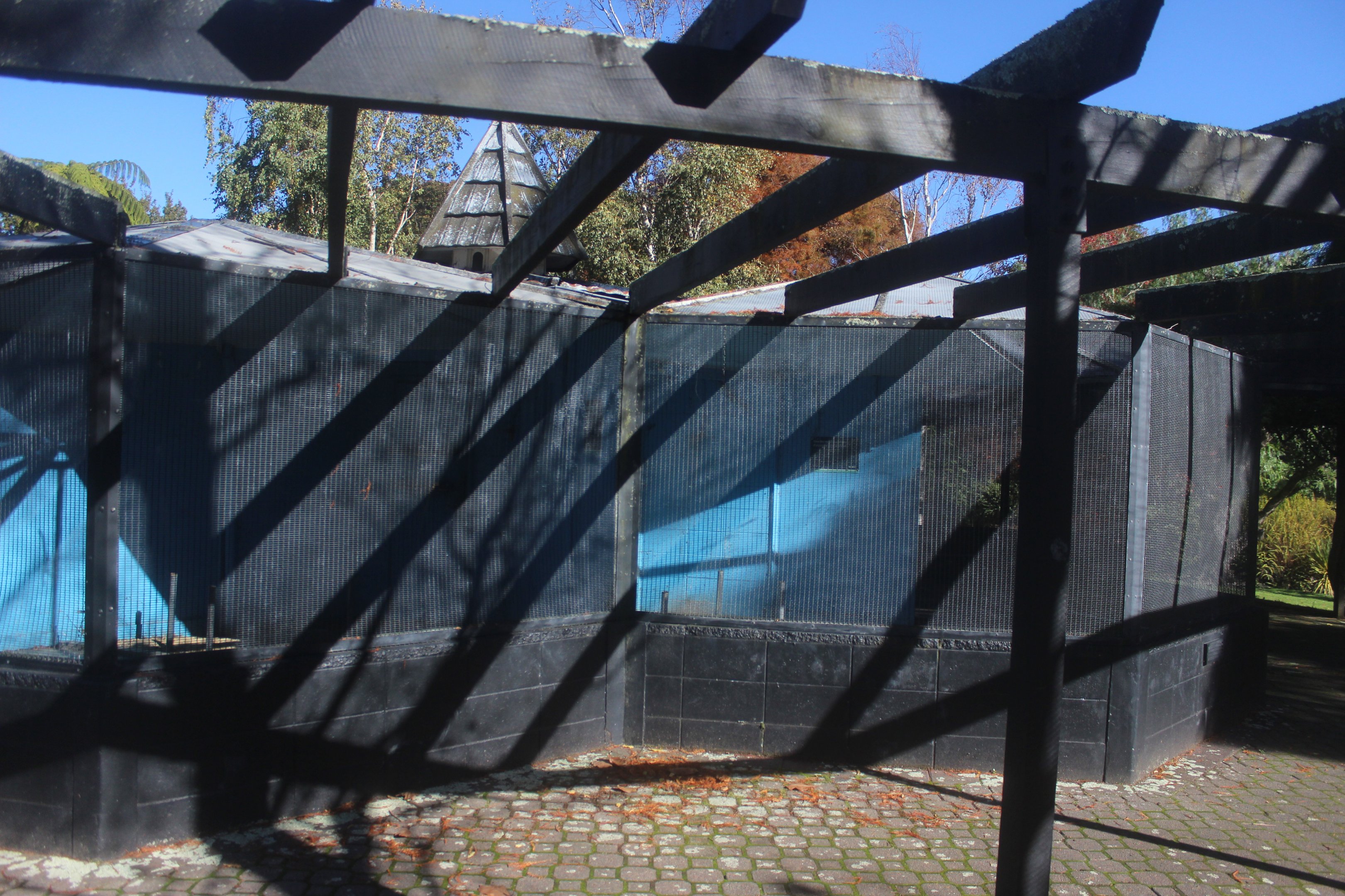 Riddiford Garden Aviary (empty)