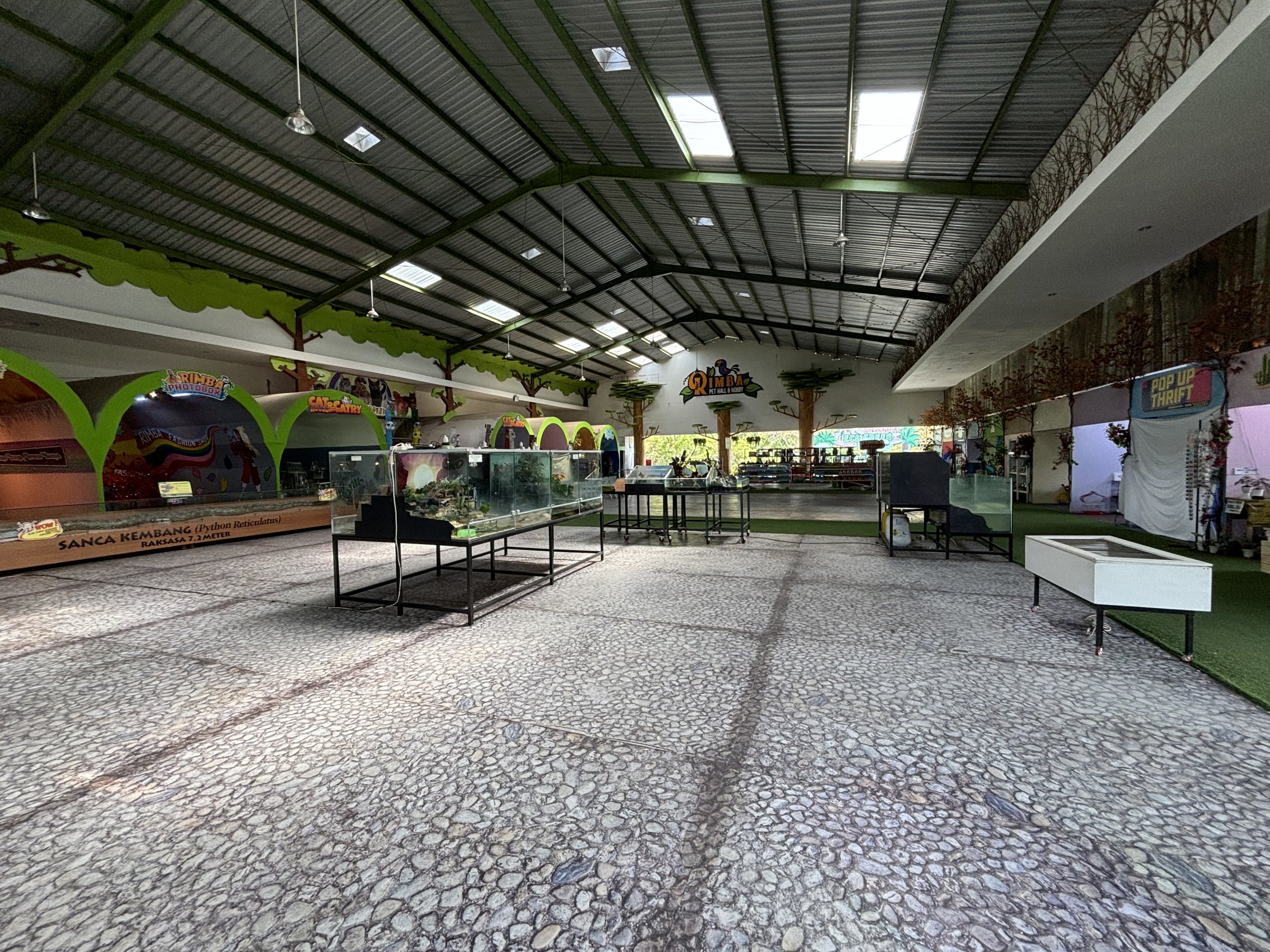 Rimba Pet Hall