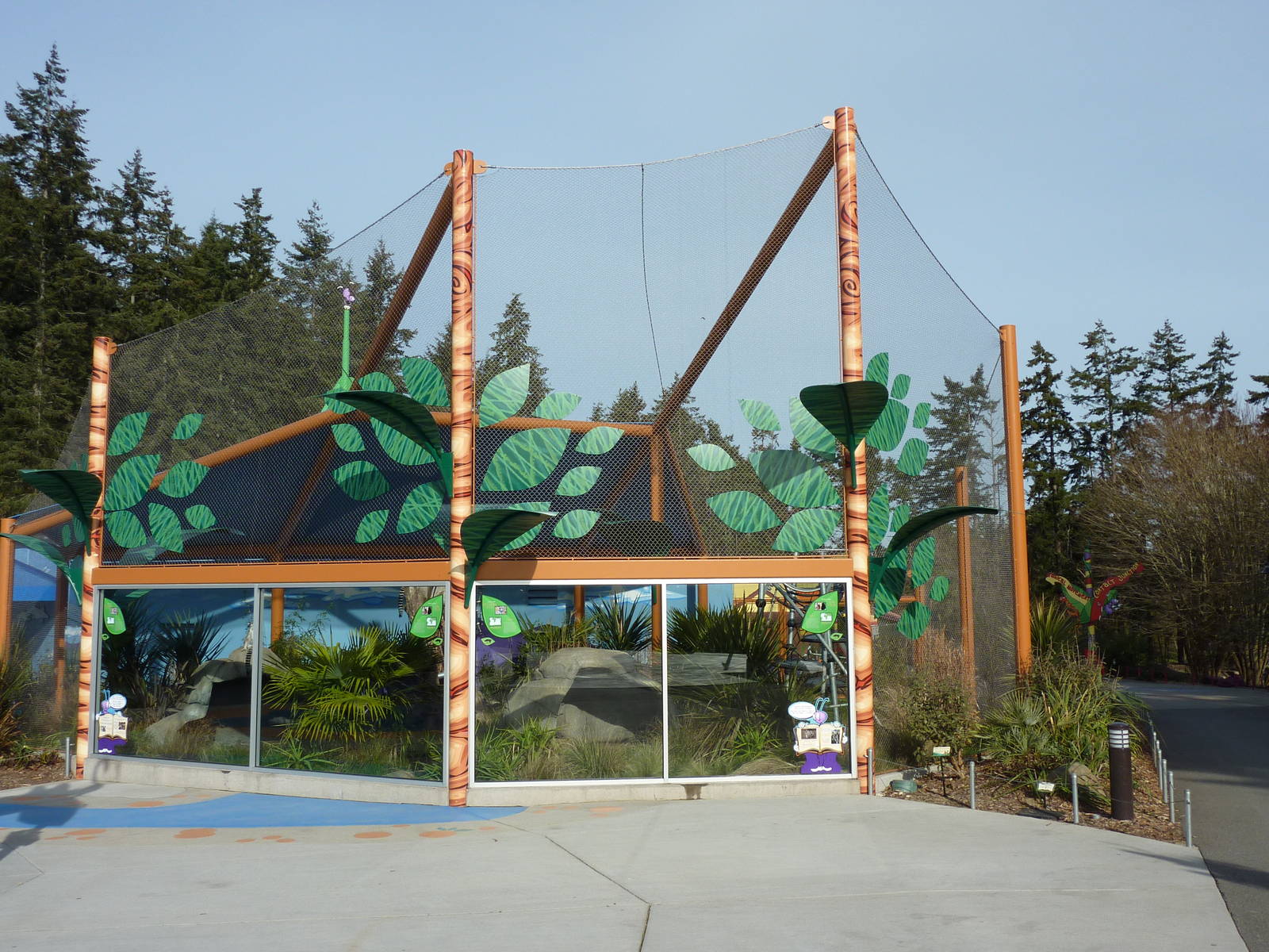 Ringtail + Black Lemur Exhibit