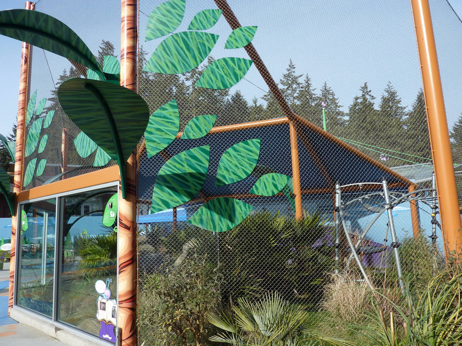 Ringtail + Black Lemur Exhibit