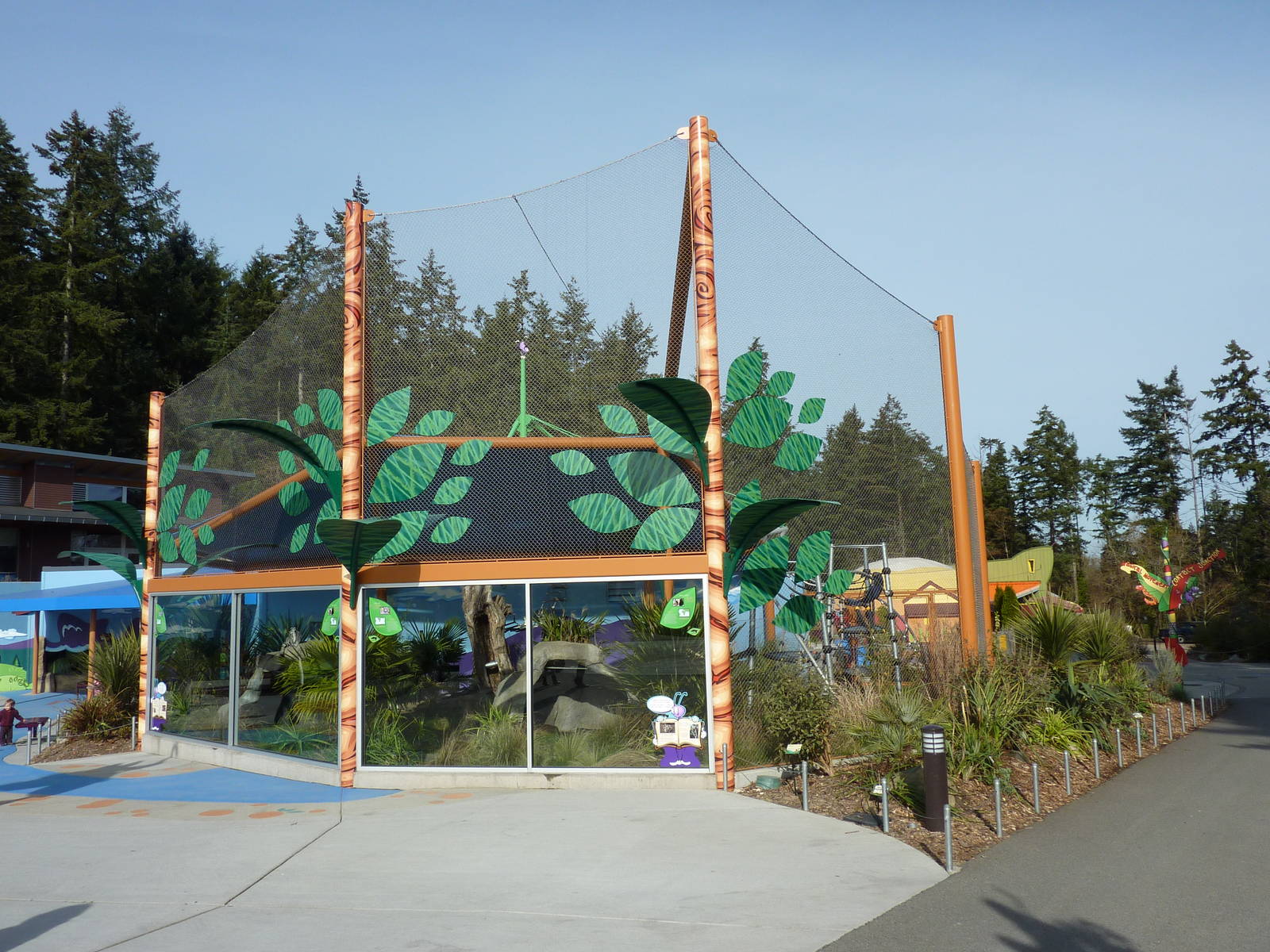 Ringtail + Black Lemur Exhibit