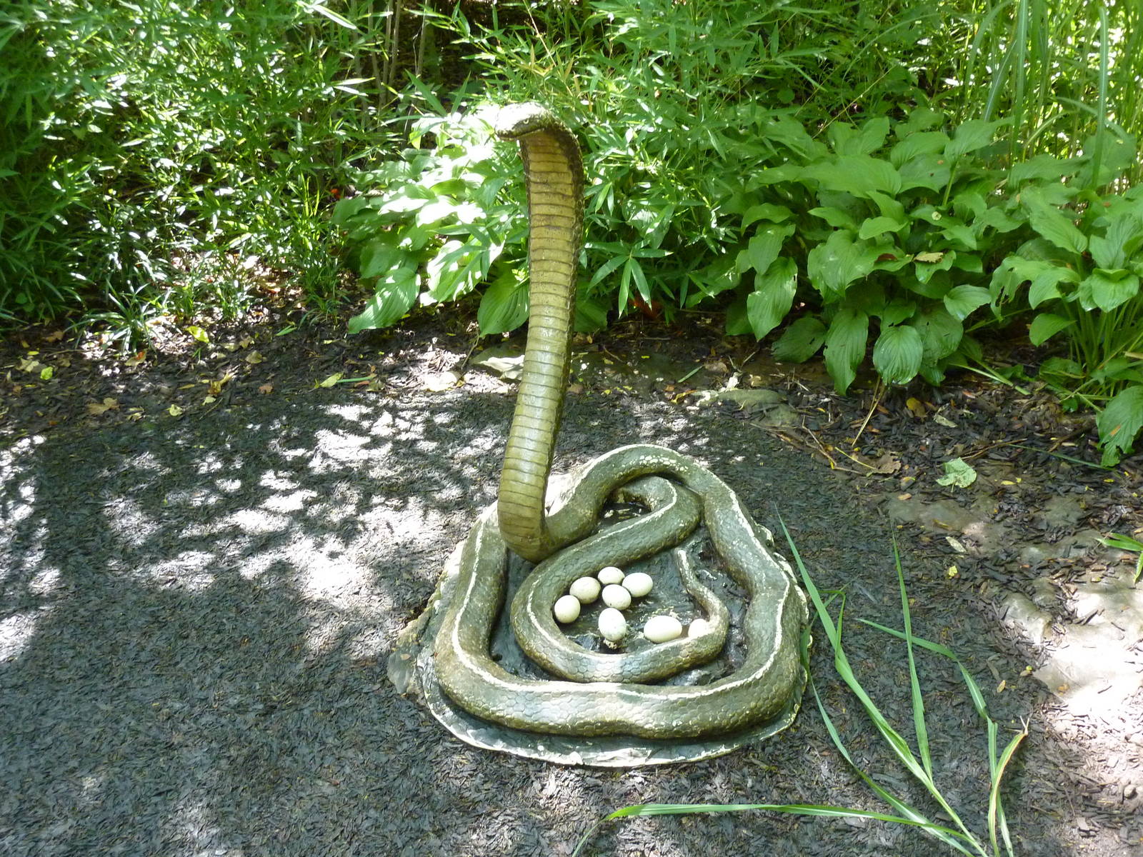 River's Edge - King Cobra Statue
