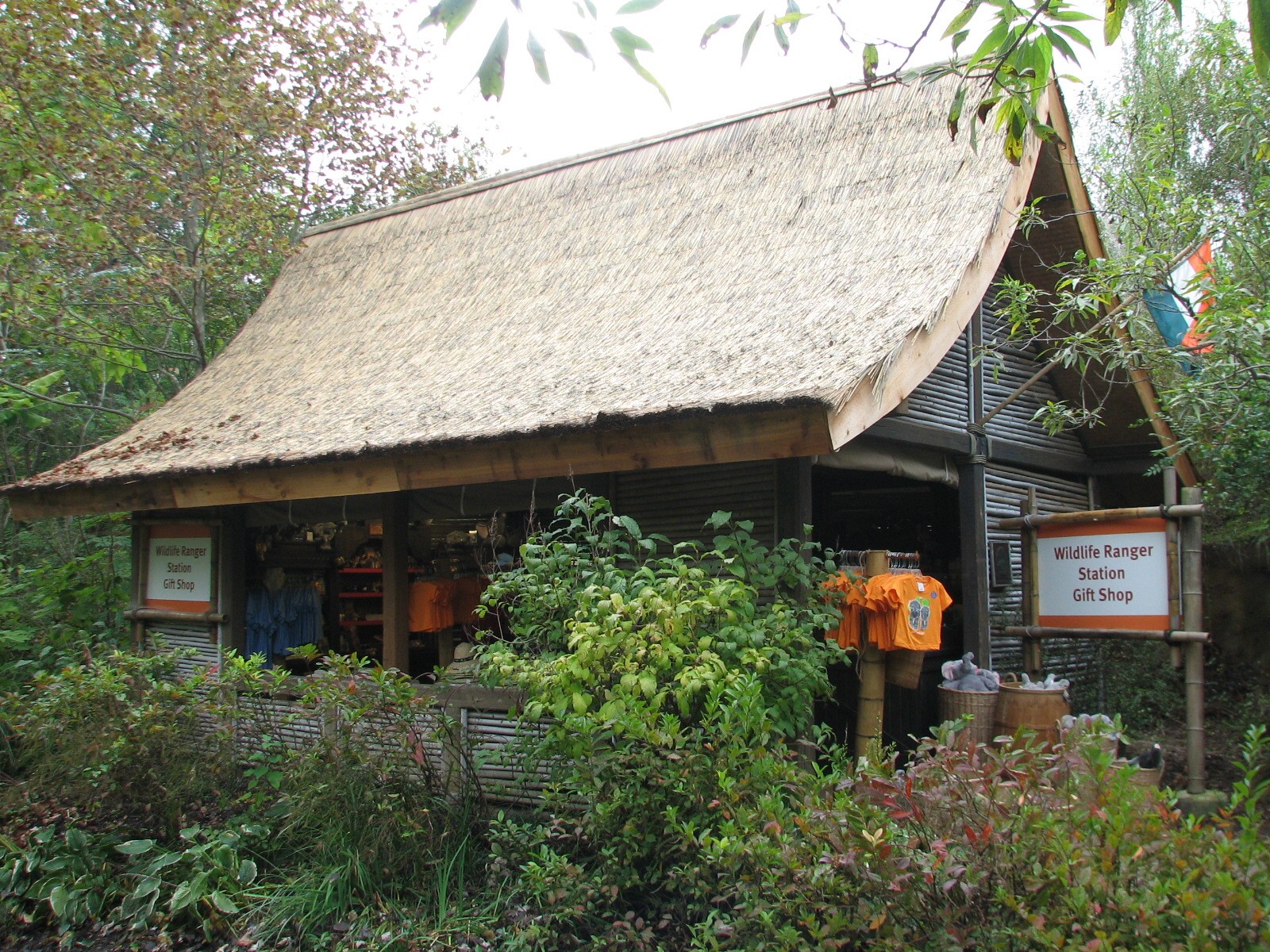 River's Edge - Themed Gift Shop
