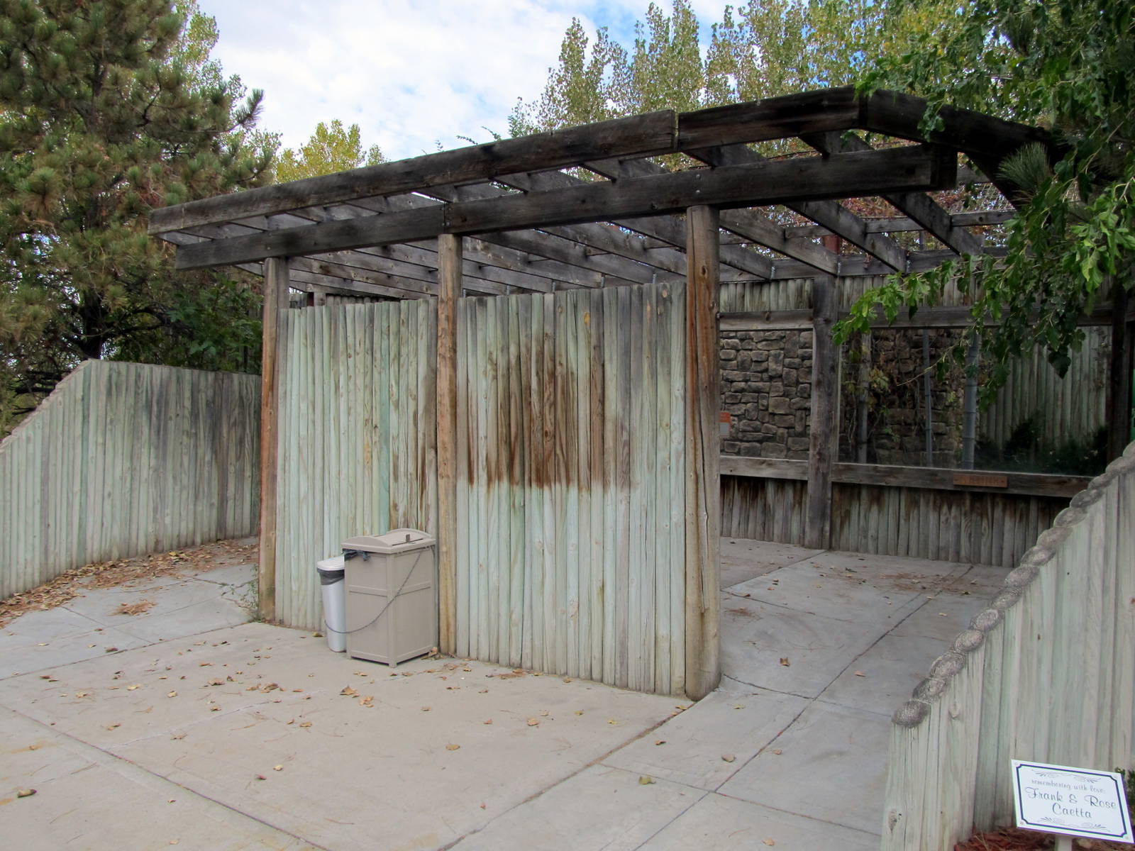 Riverside Zoo - Raccoon and Striped Skunk/American Crow/Black-crowned Night