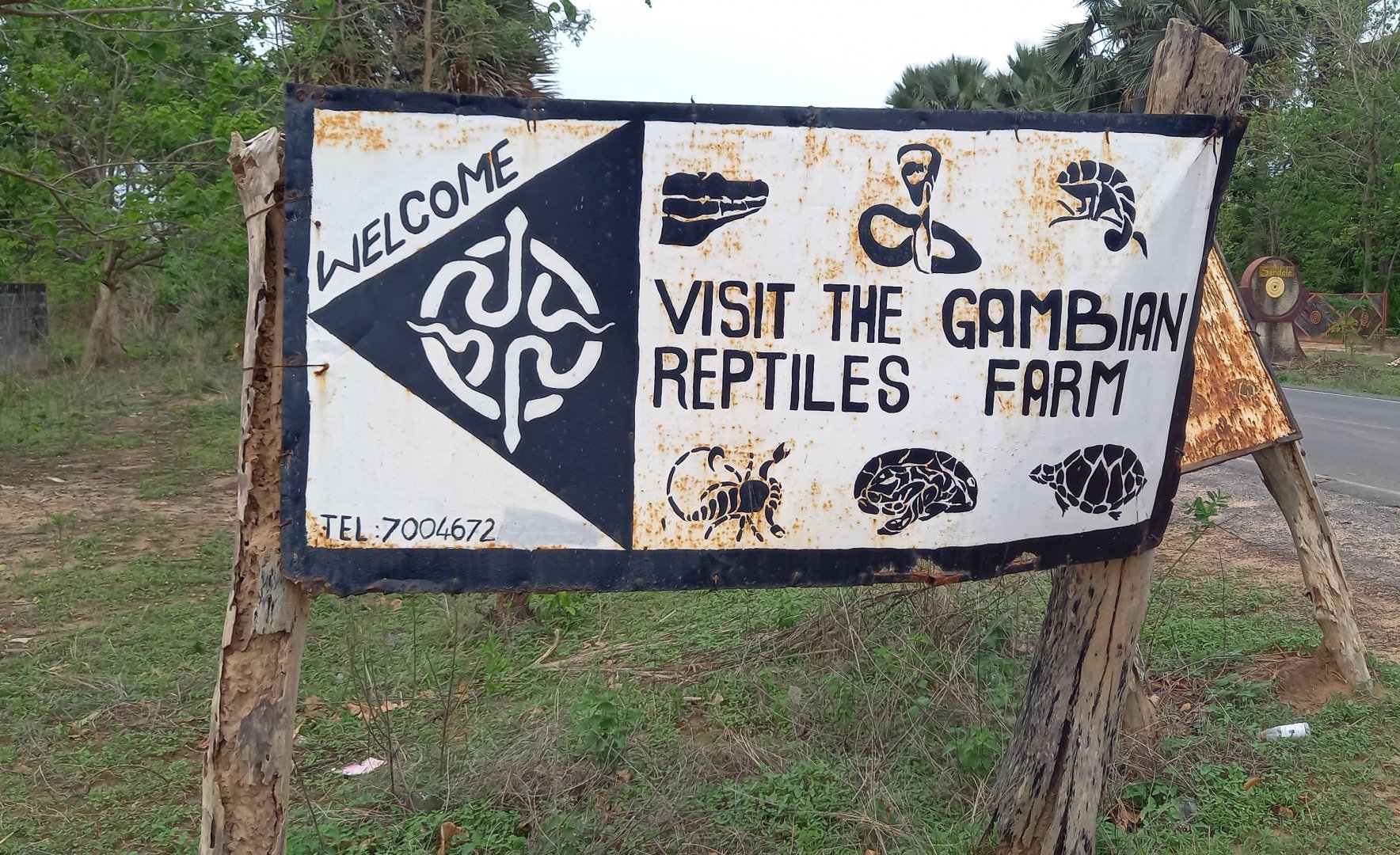 Road-sign to the entrance of the Gambian Reptiles Farm