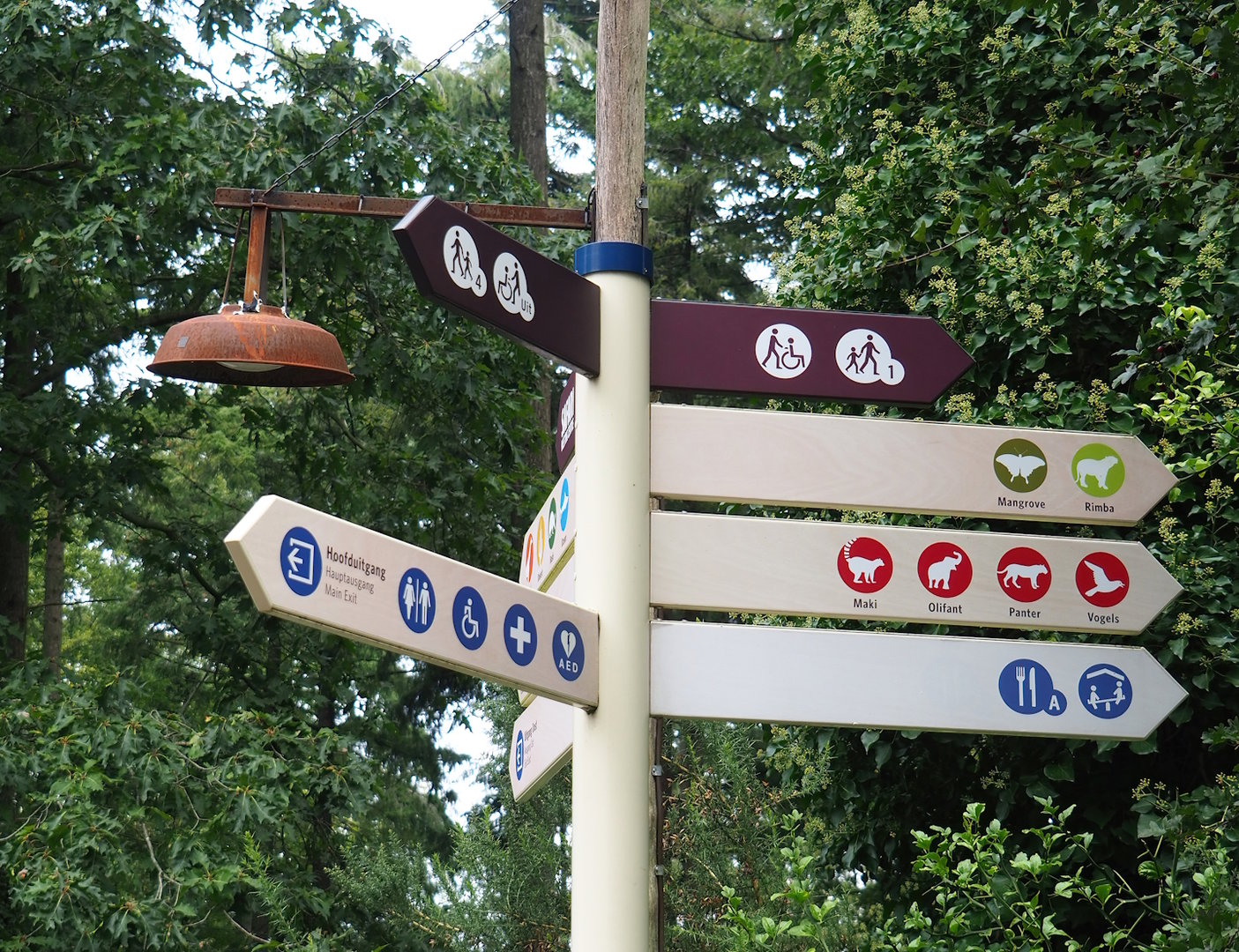 Road signs, 2023-10-07