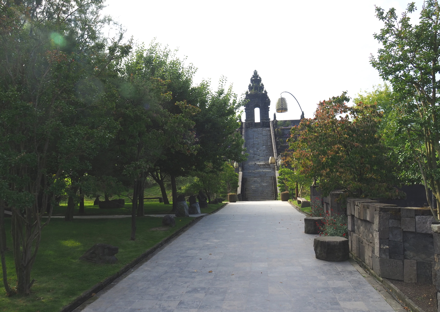 Road to the Flower Temple (Orangutan house), 2021-09-02