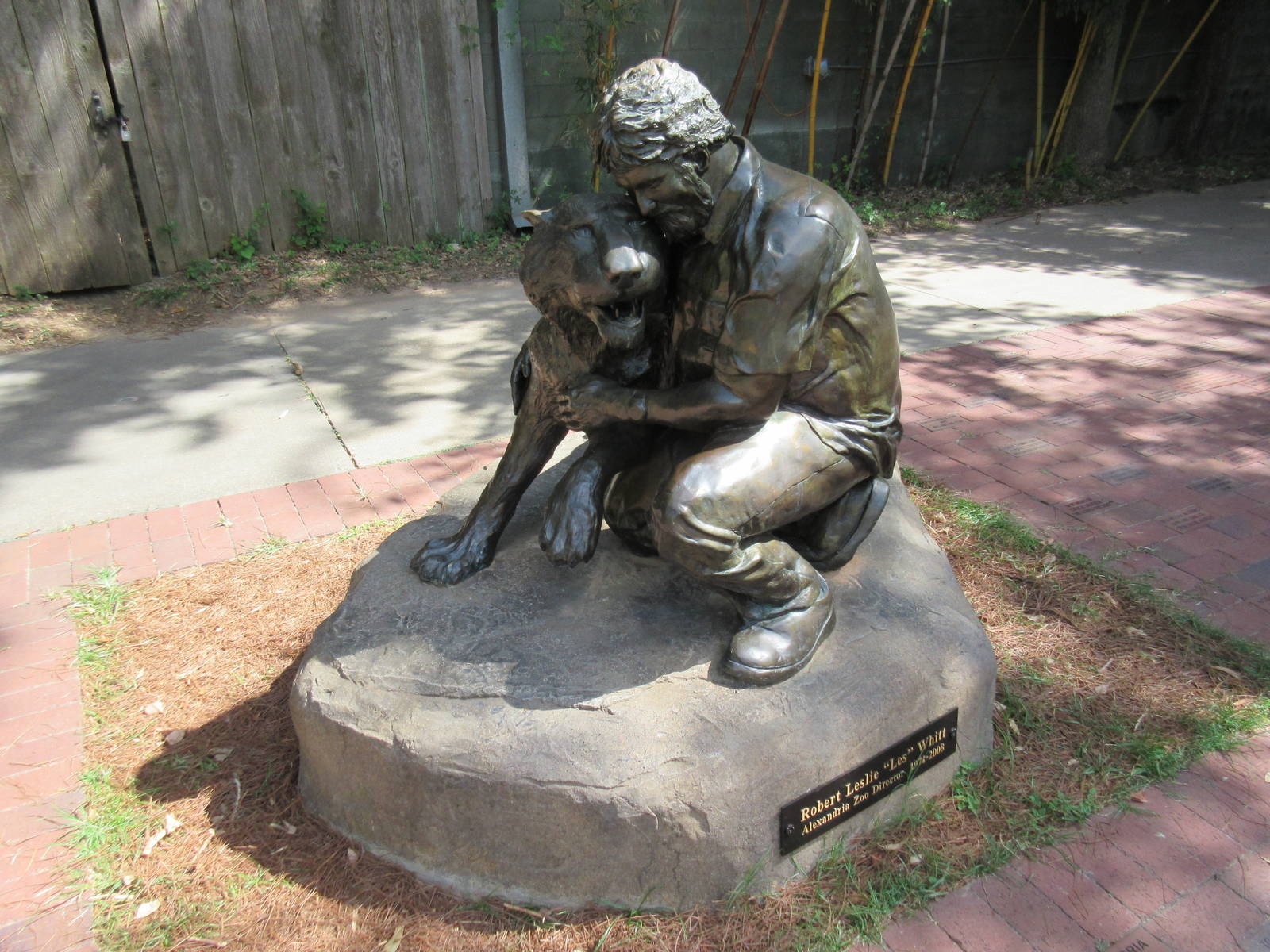 Robert Leslie Whitt: Zoo Director from 1974-2008