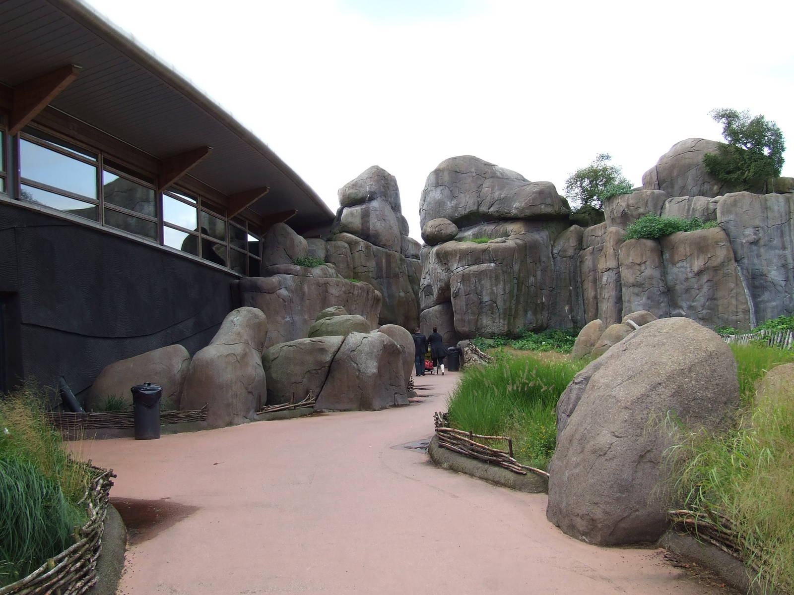 Rockwork, Savanna, Burgers Safari