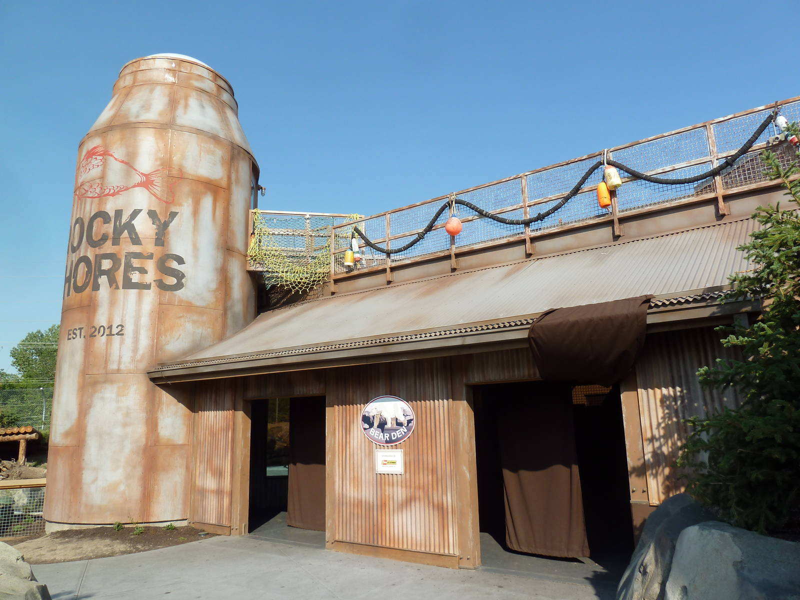 Rocky Shores - Bear Dens - Entrance Area