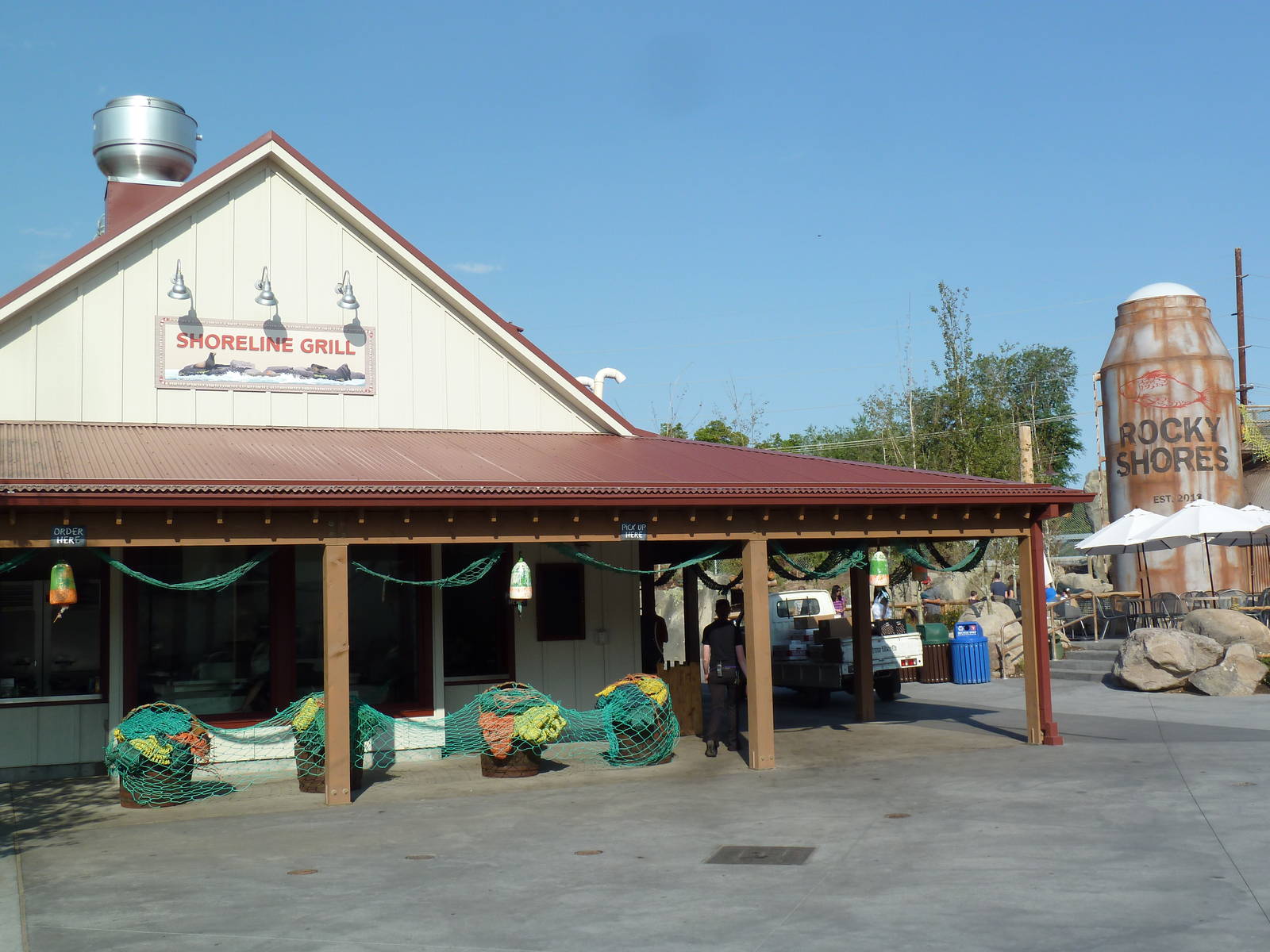 Rocky Shores - Shoreline Grill