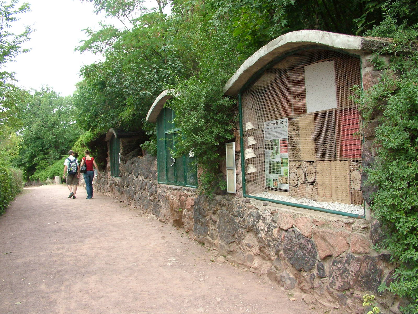 Rodent Exhibits at Halle, 04/09/11